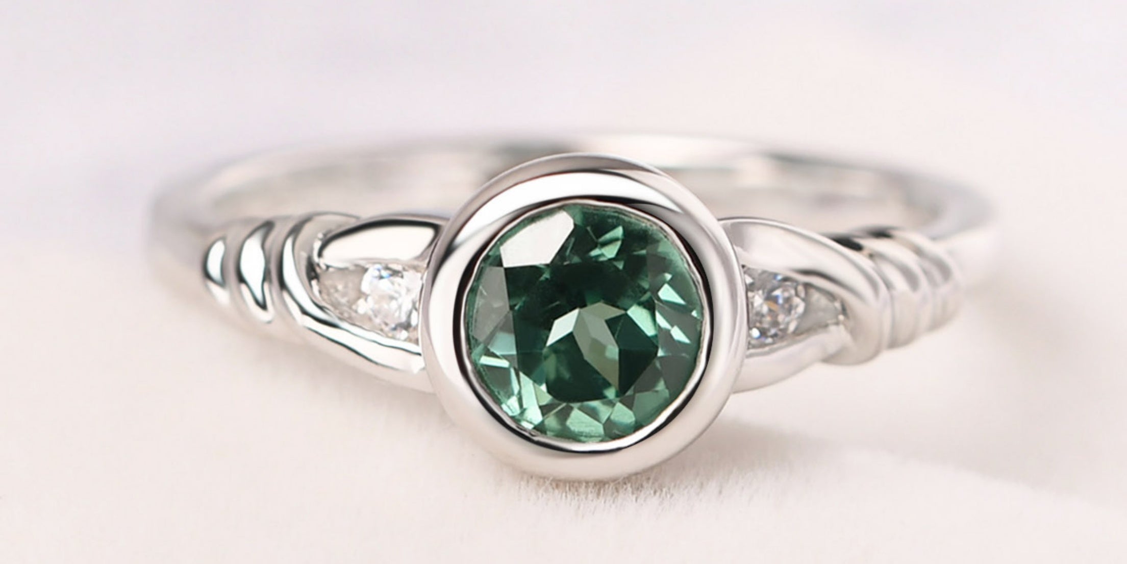 A Guide to Bezel setting| LUO JEWELRY