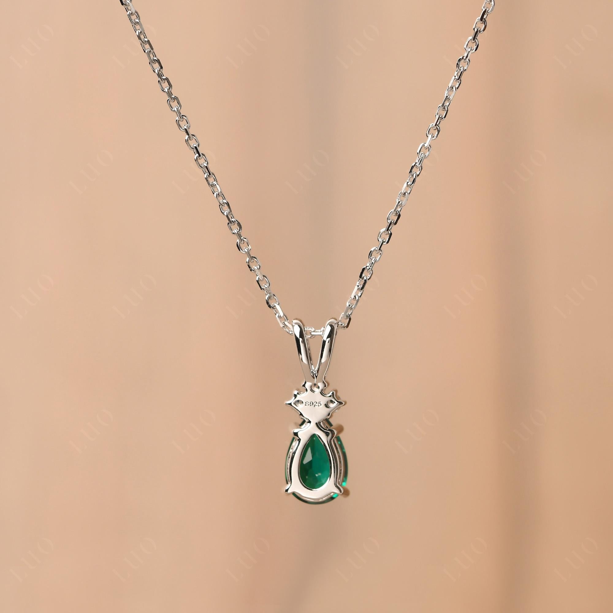 Pear Shaped Emerald Necklace