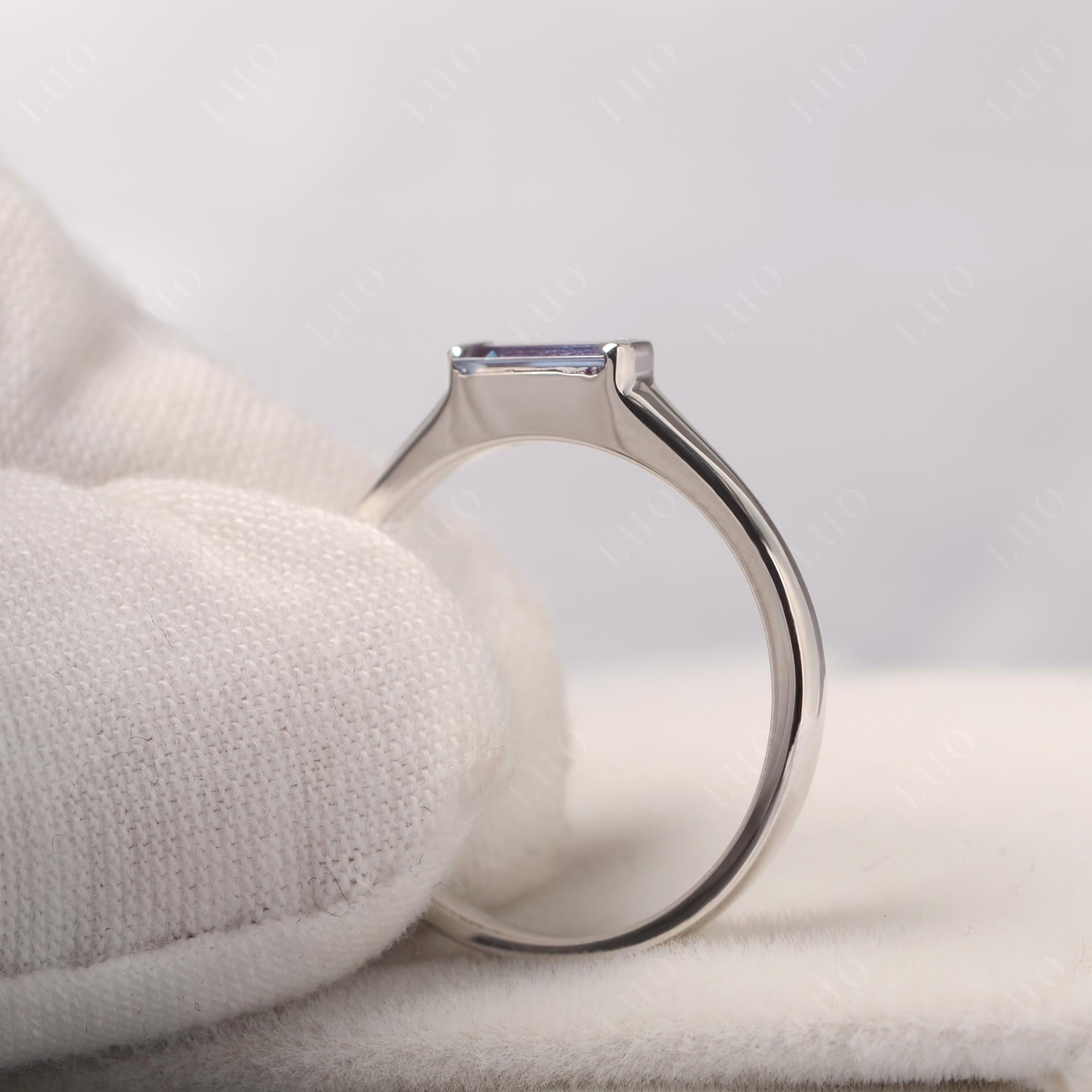 Alexandrite Baguette Ring - LUO Jewelry