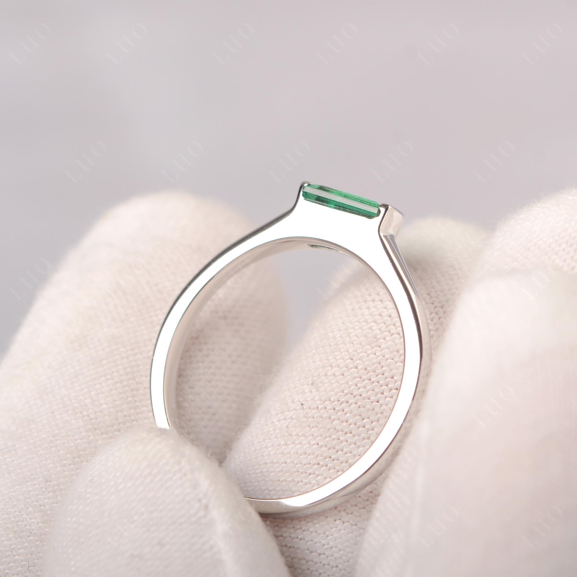 Emerald Baguette Ring - LUO Jewelry