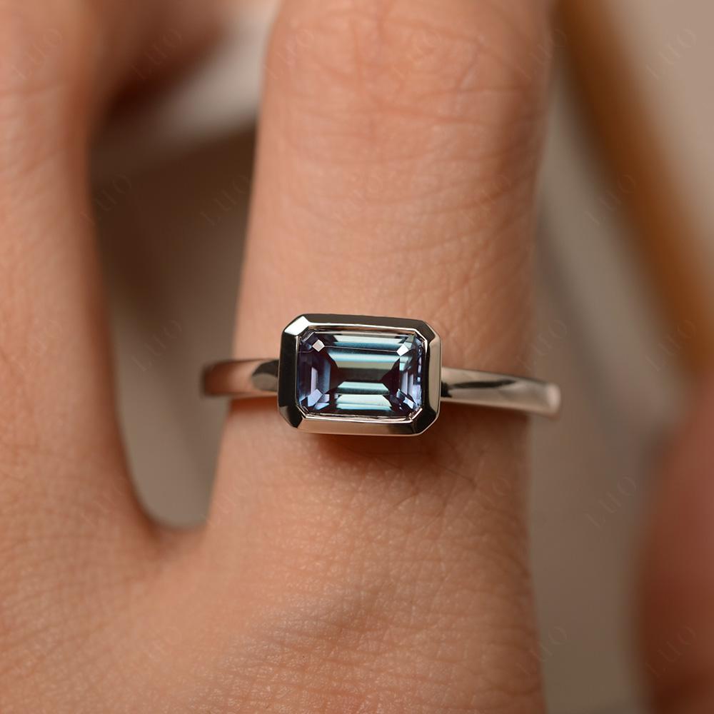 East West Emerald Cut Alexandrite Bezel Ring - LUO Jewelry