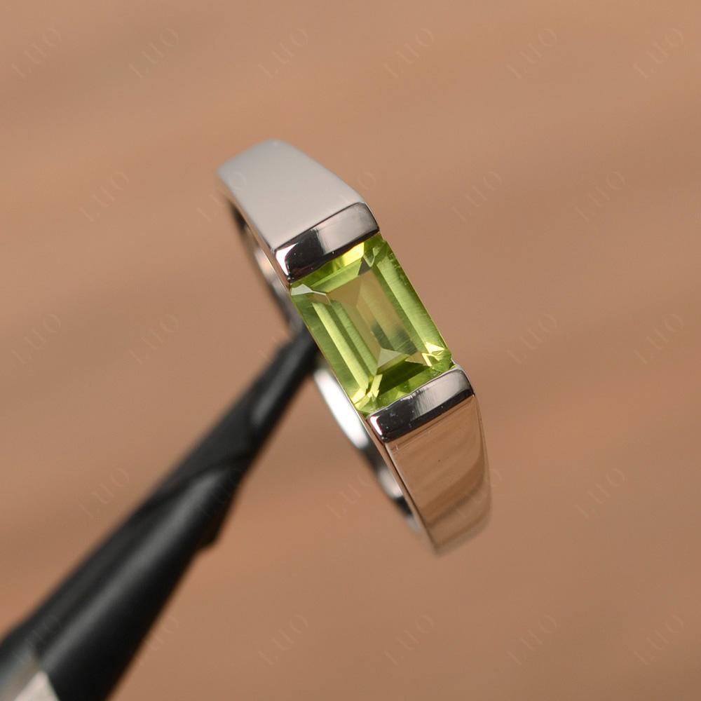 Horizontal Peridot Gender Neutral Ring - LUO Jewelry