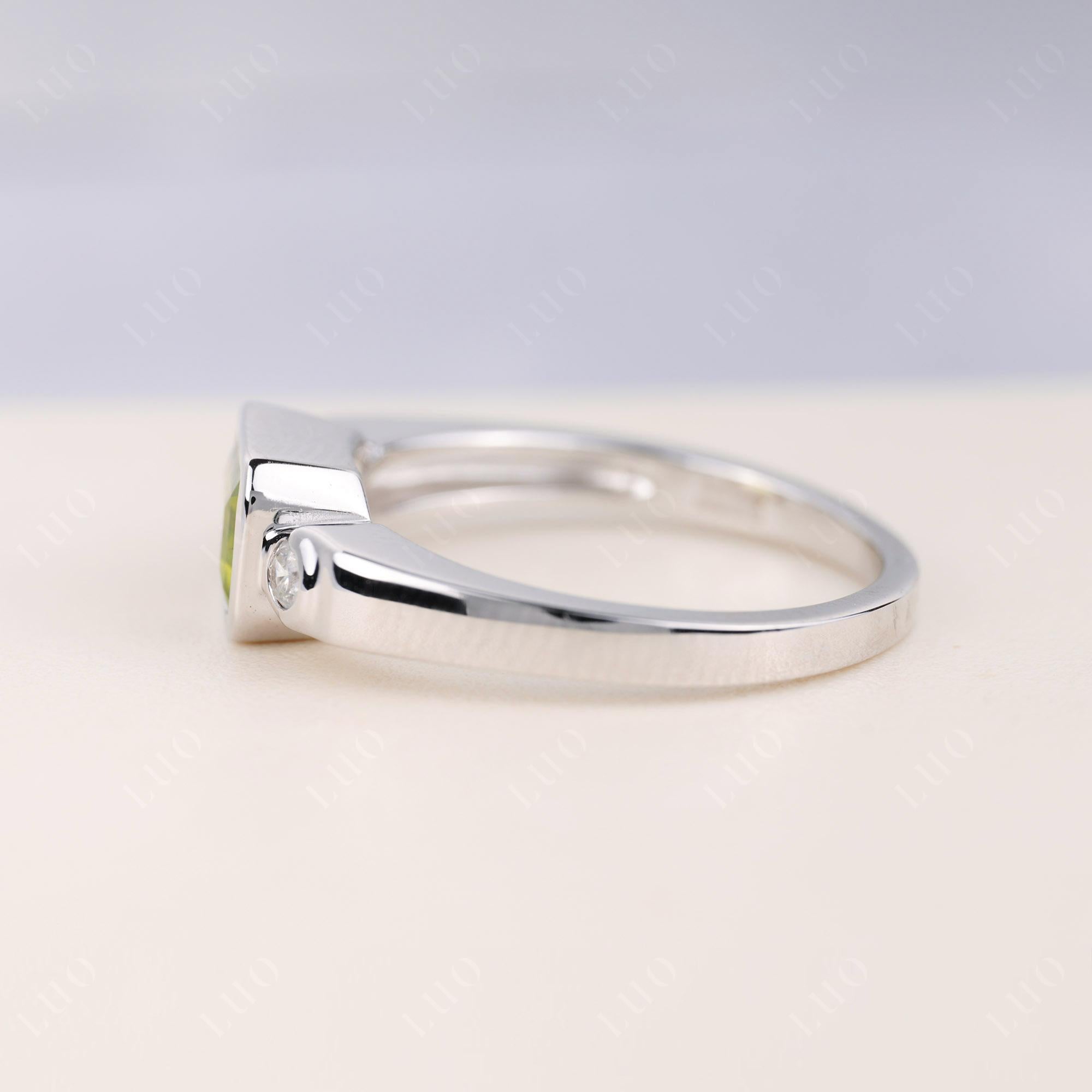 Antique Style Peridot East West Ring - LUO Jewelry