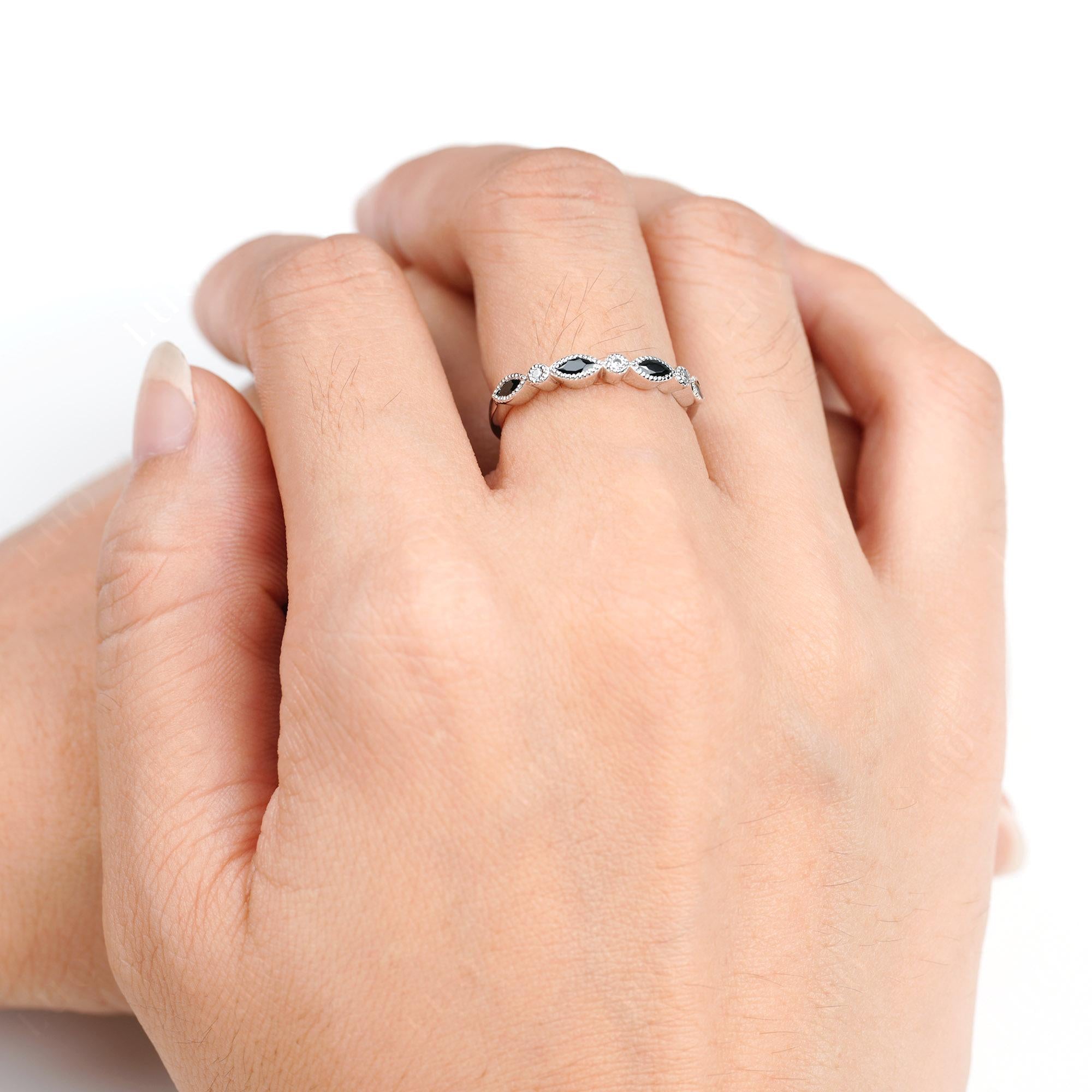 Black Spinel Milgrain Band Ring - LUO Jewelry