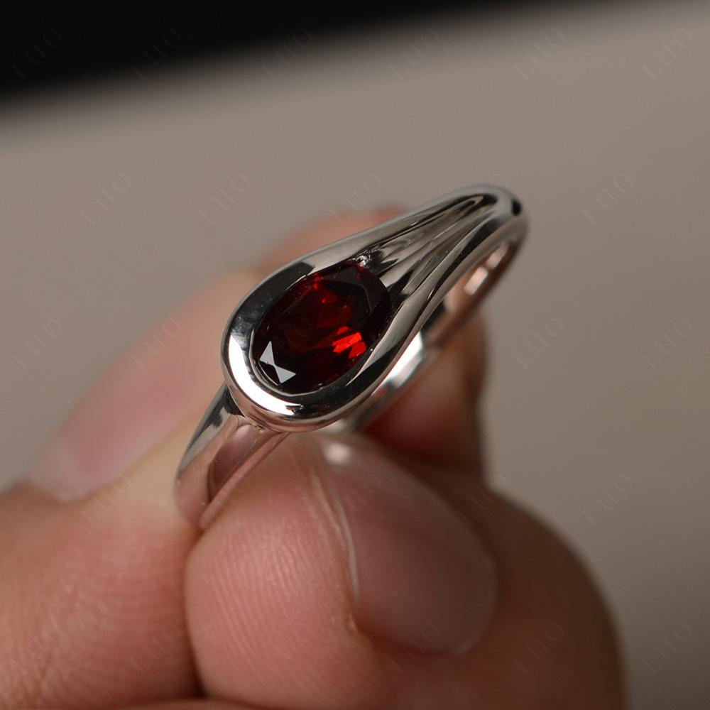 Garnet Streamline Ring - LUO Jewelry