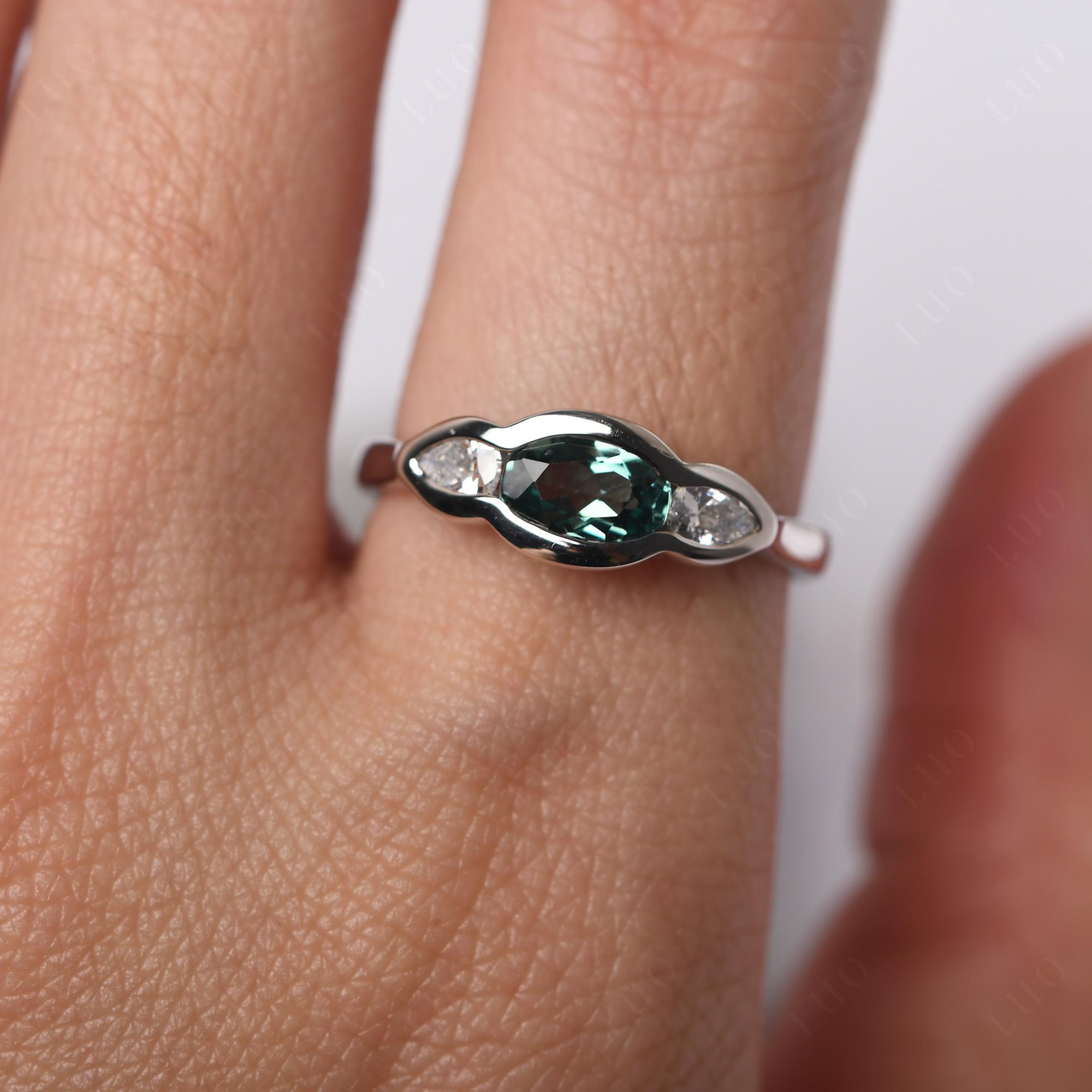 Green Sapphire Three Stone Anniversary Ring - LUO Jewelry
