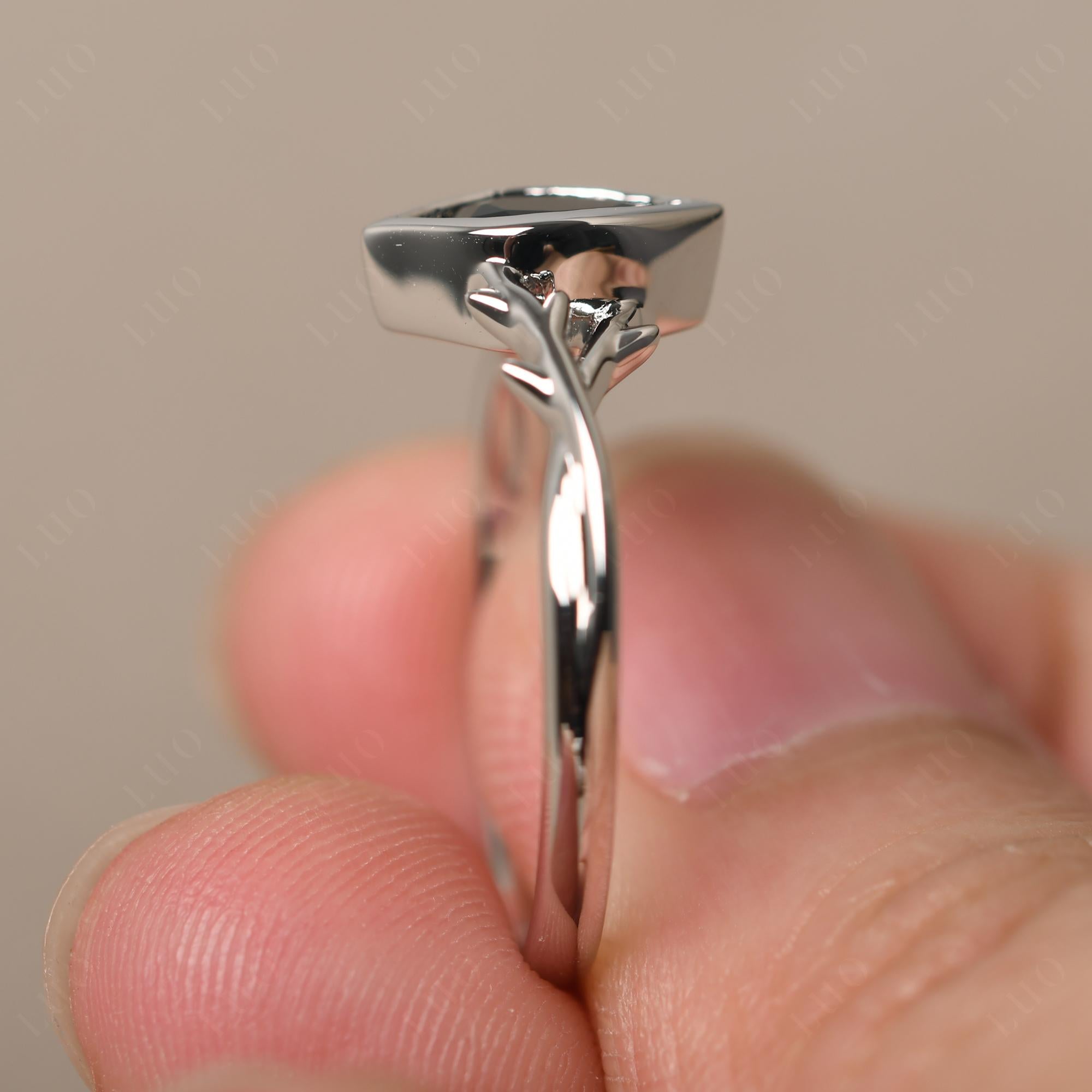 Black Spinel Twig Bezel Set Ring - LUO Jewelry