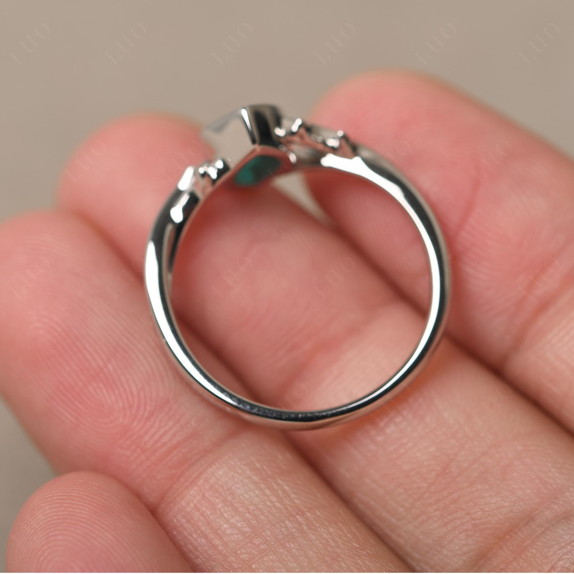 Emerald Twig Bezel Set Ring - LUO Jewelry