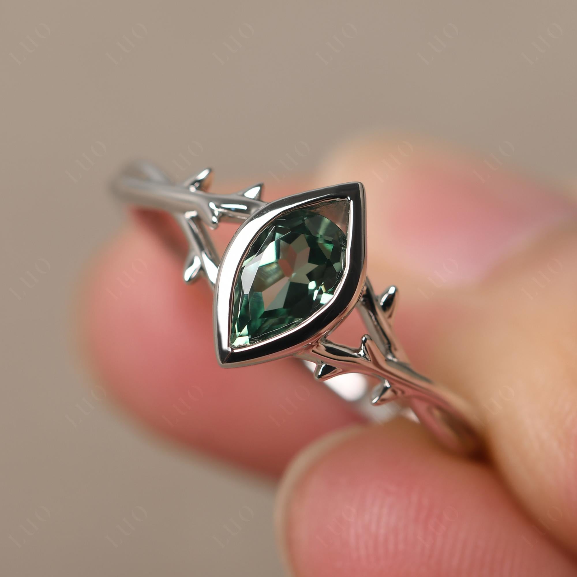 Green Sapphire Twig Bezel Set Ring - LUO Jewelry