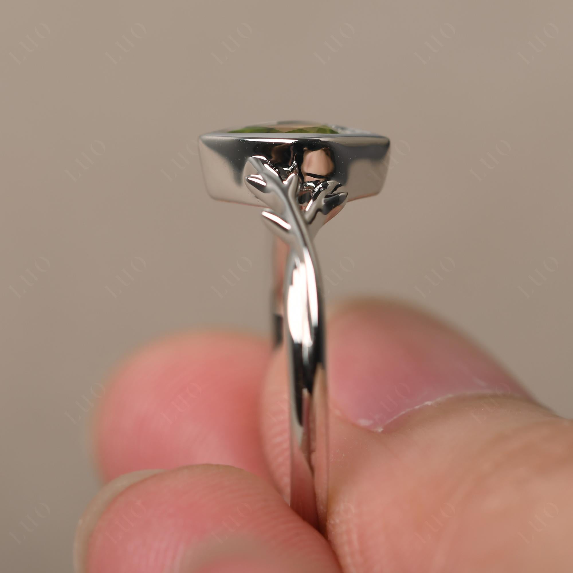 Peridot Twig Ring - LUO Jewelry