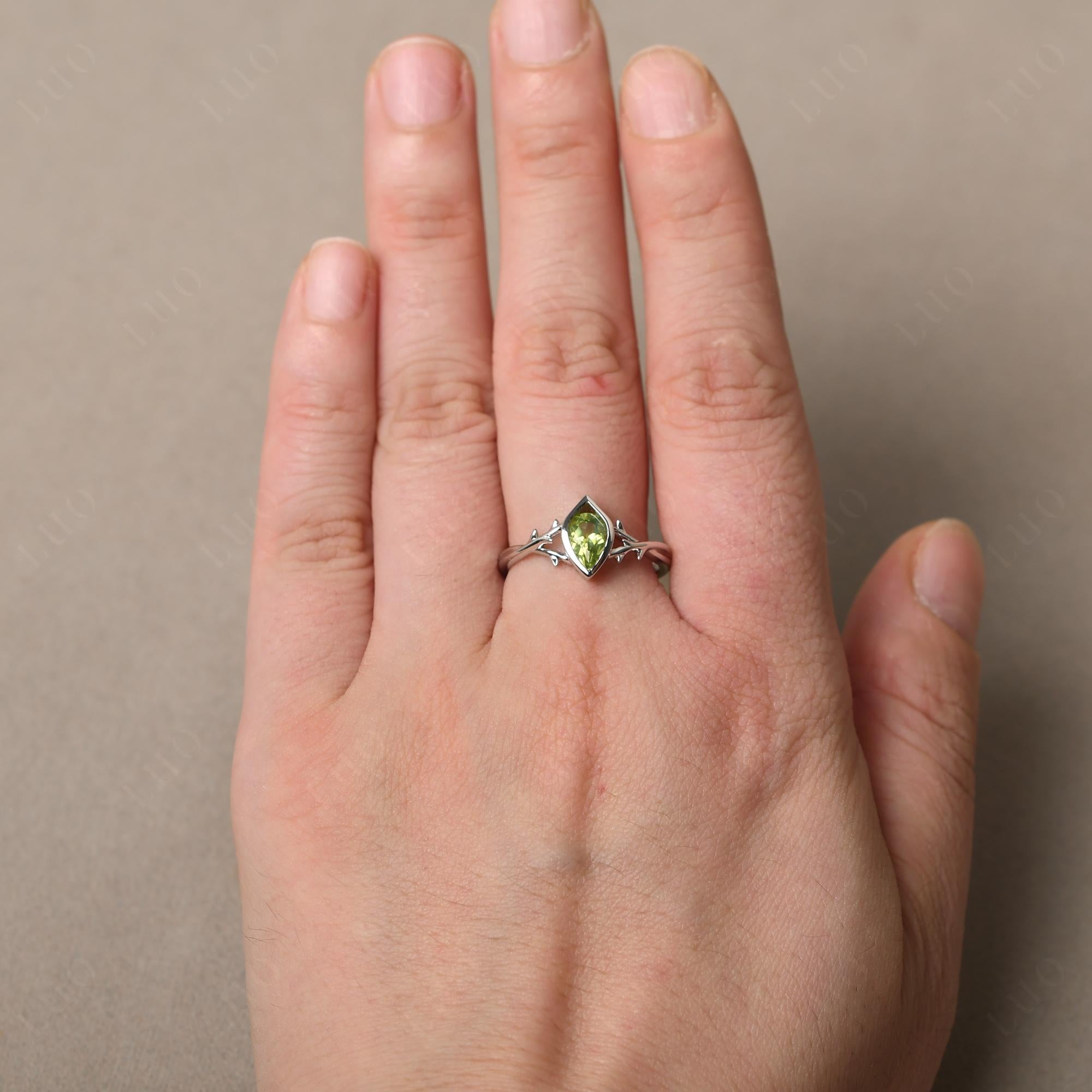 Peridot Twig Ring - LUO Jewelry