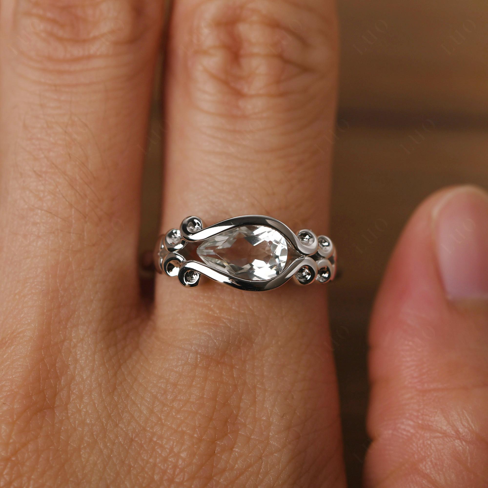 Green Amethyst Scrollwork Ring - LUO Jewelry