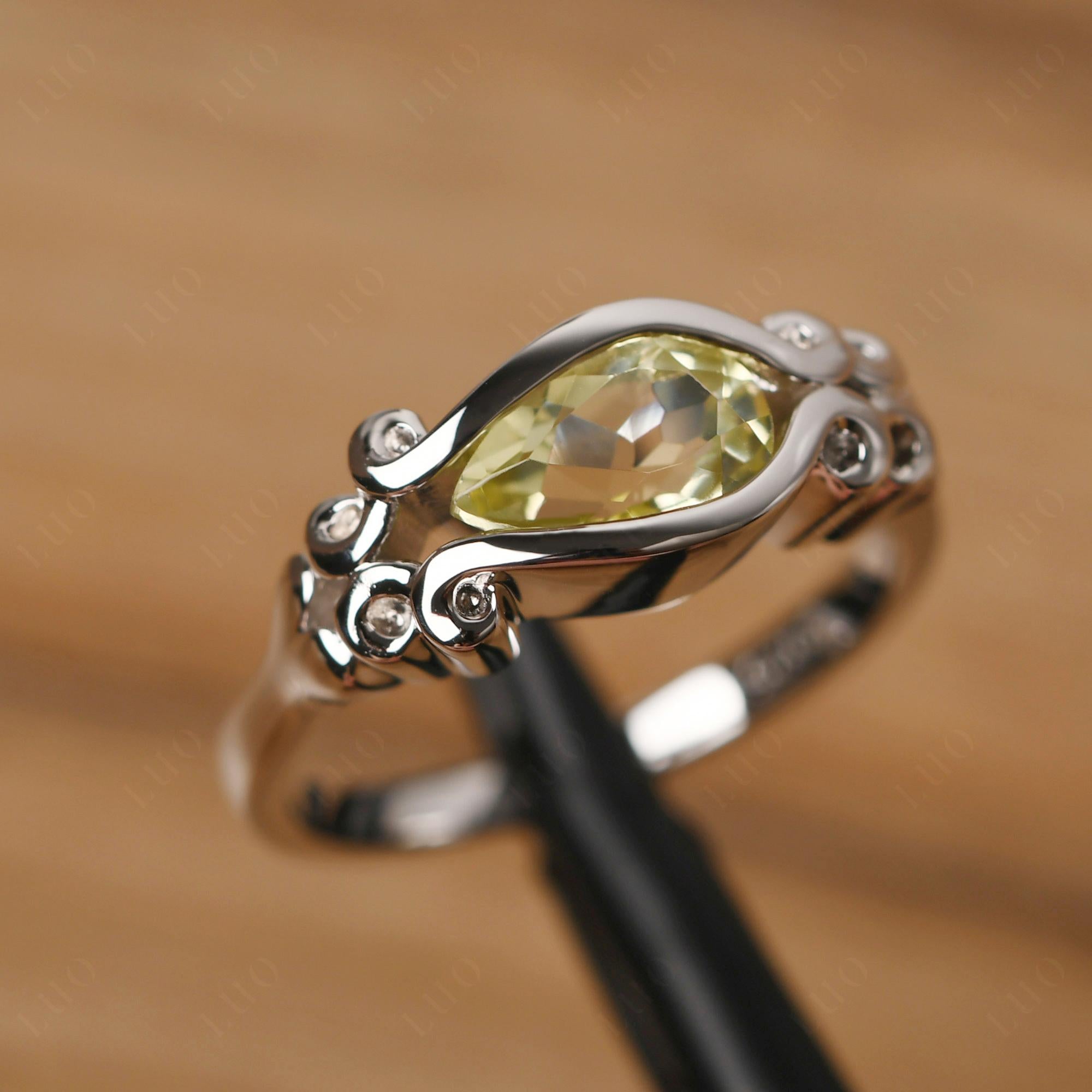 Lemon Quartz Scrollwork Ring - LUO Jewelry