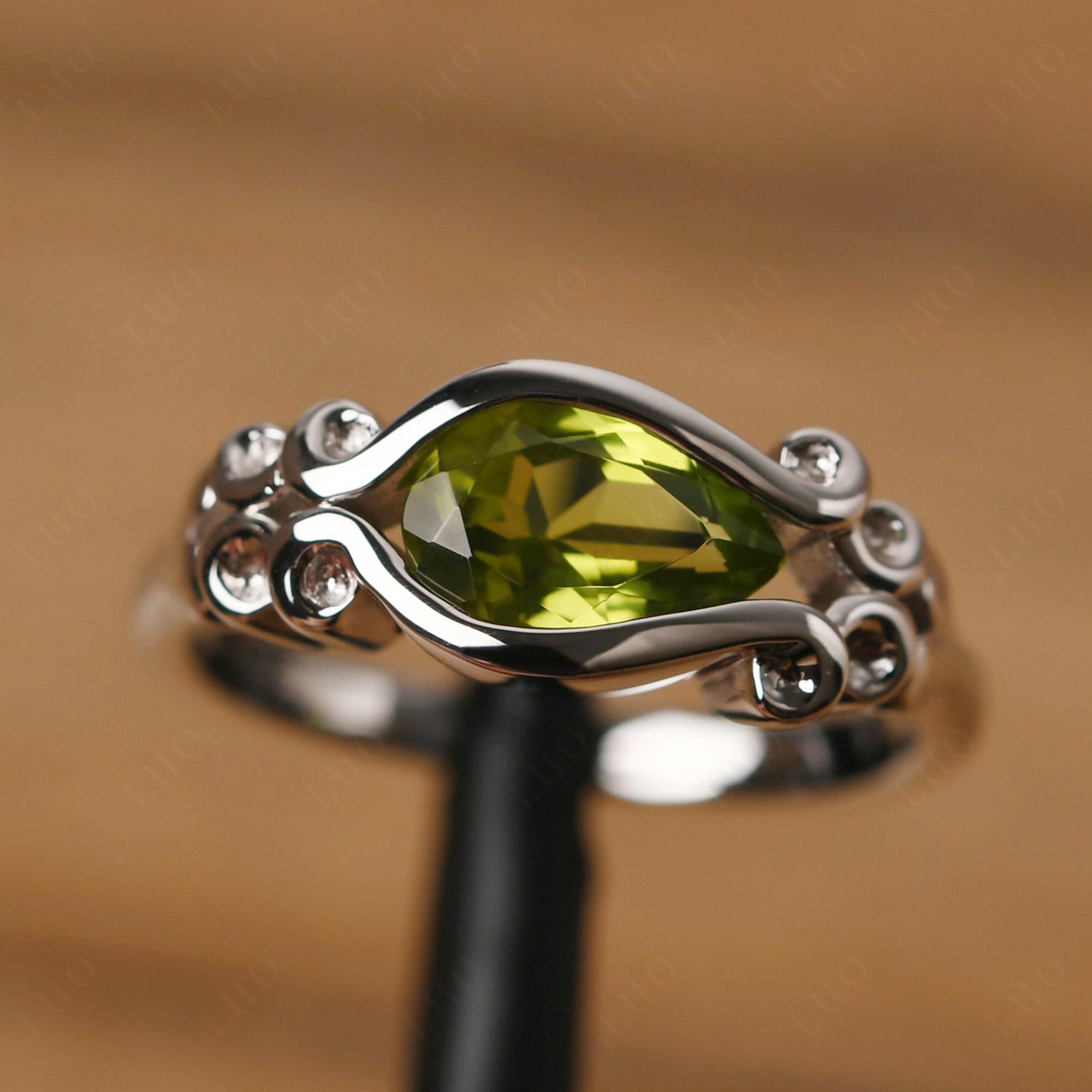 Pear Shaped Peridot Scroll Ring - LUO Jewelry