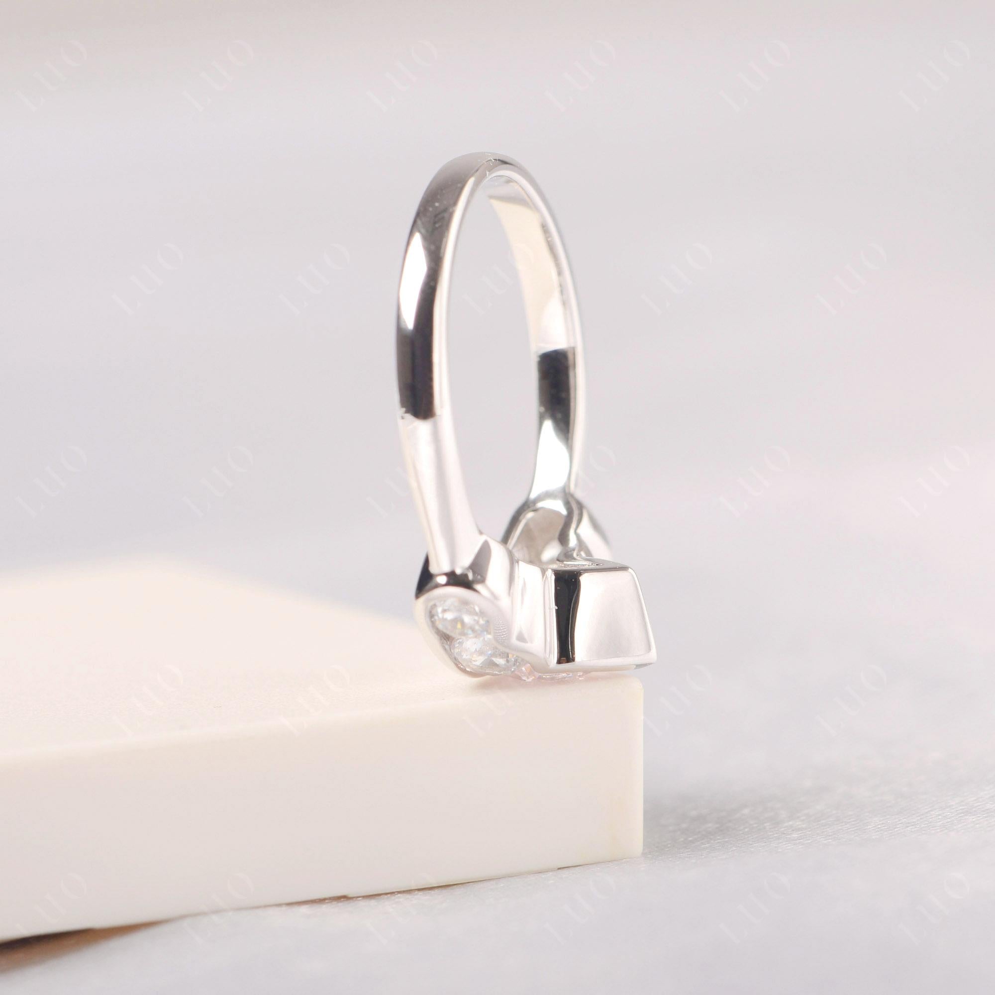 Vintage Cubic Zirconia Cluster Ring Yellow Gold - LUO Jewelry