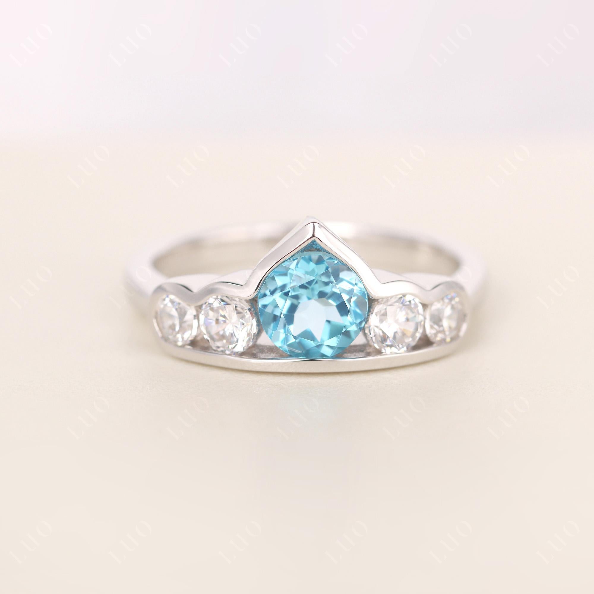 Vintage Swiss Blue Topaz Cluster Ring Yellow Gold - LUO Jewelry