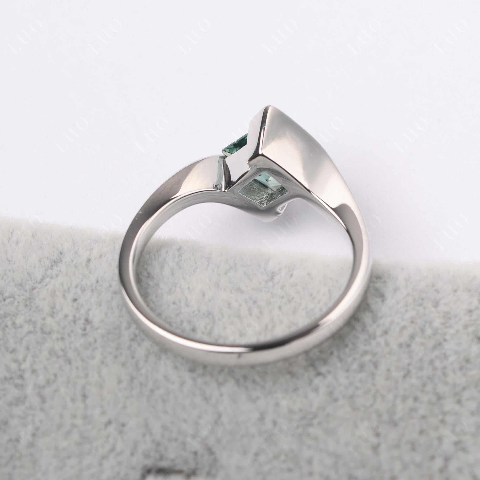 Princess Cut Green Sapphire Bypass Ring - LUO Jewelry