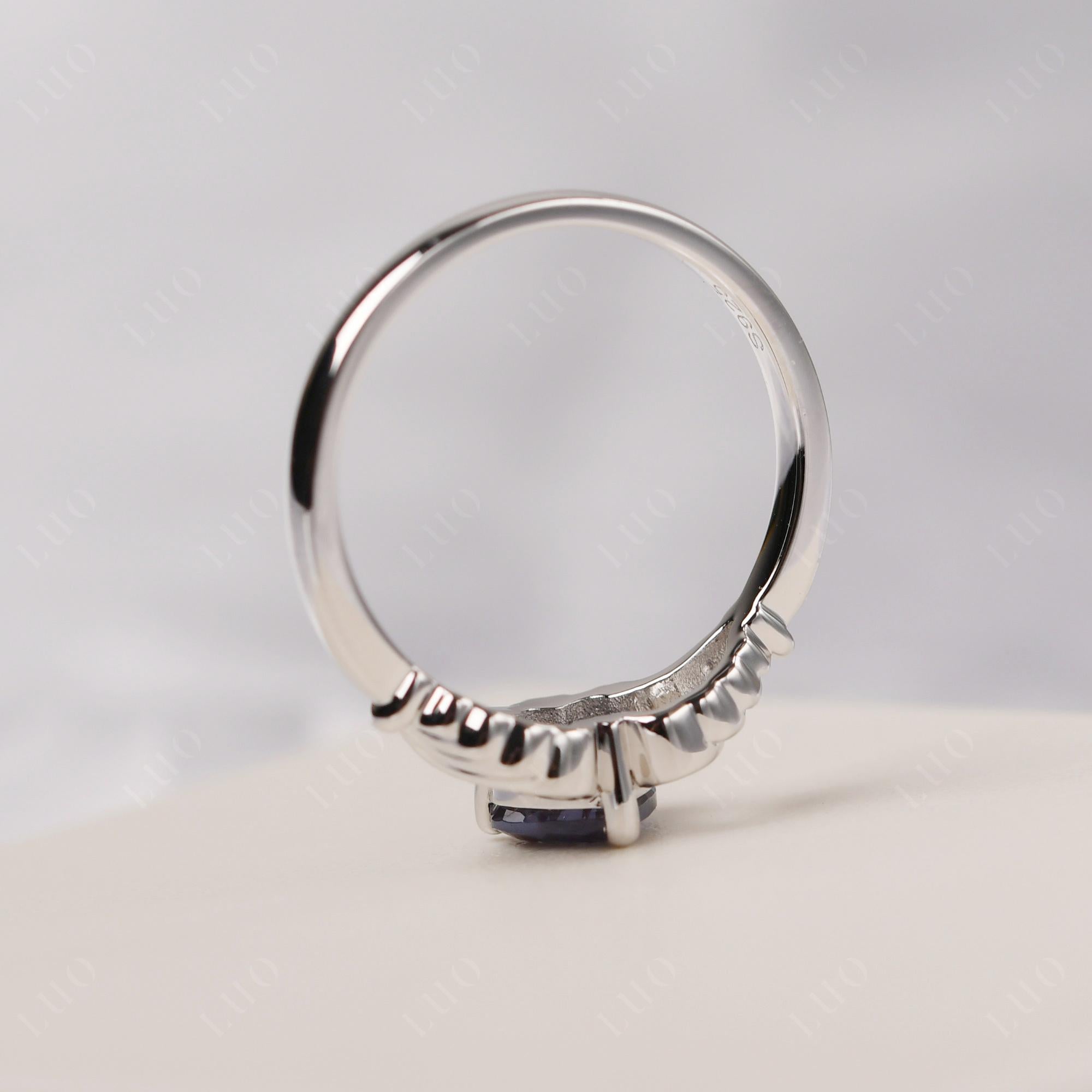 Heart Shaped Alexandrite Claddagh Ring - LUO Jewelry