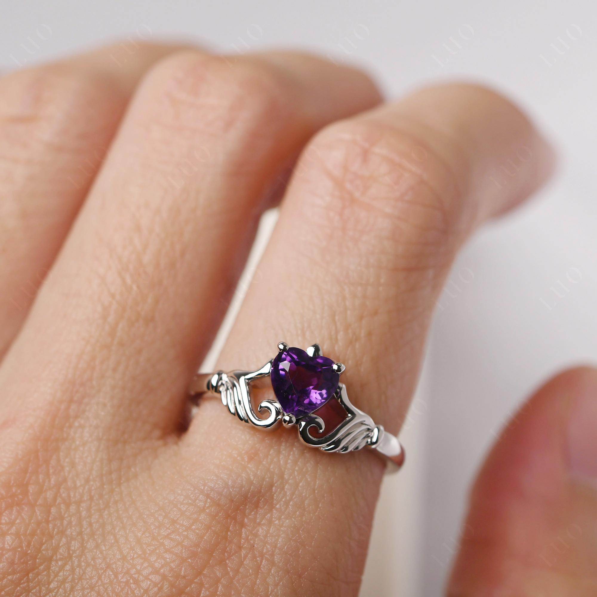 Amethyst Claddagh Ring - LUO Jewelry