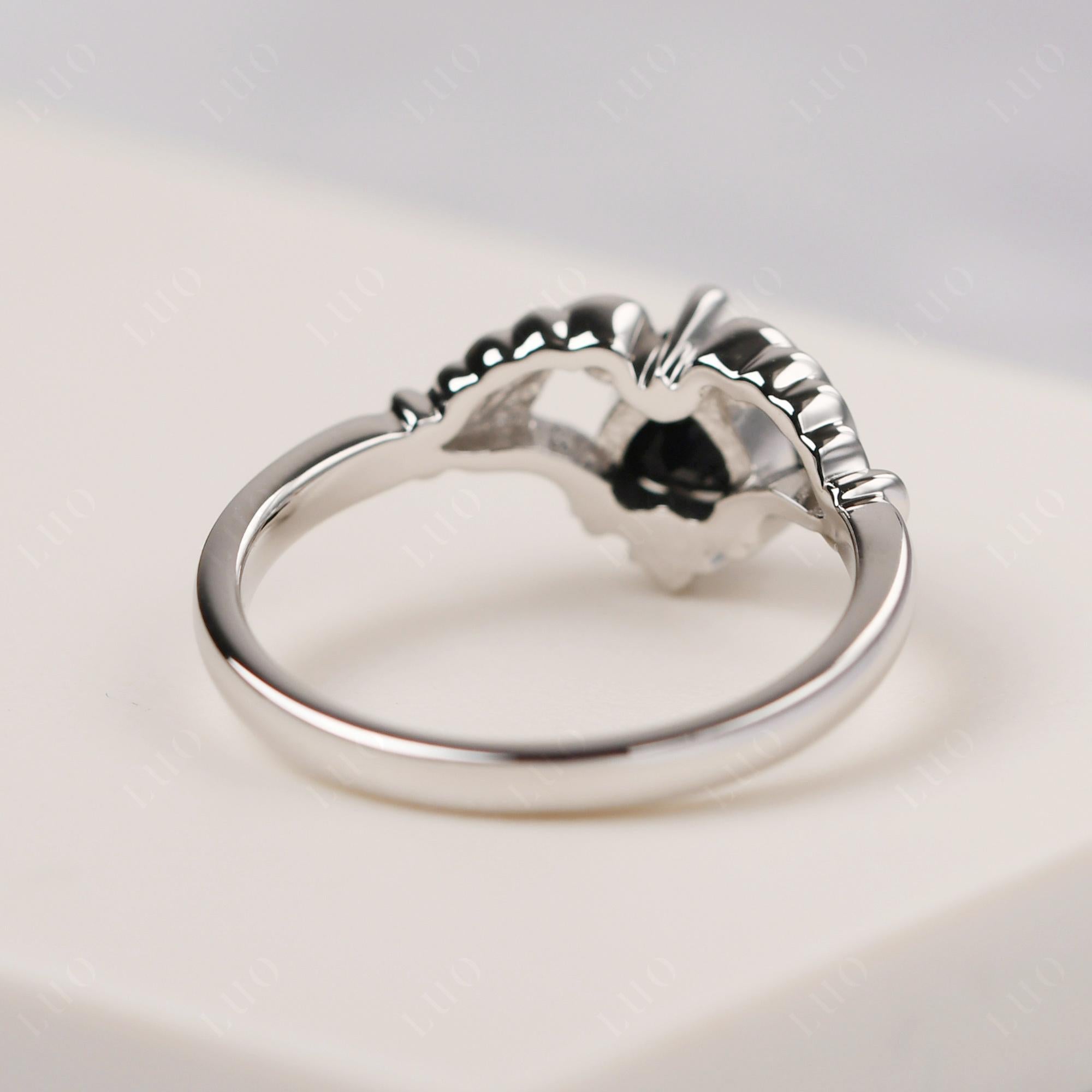 Black Spinel Women's Claddagh Ring - LUO Jewelry