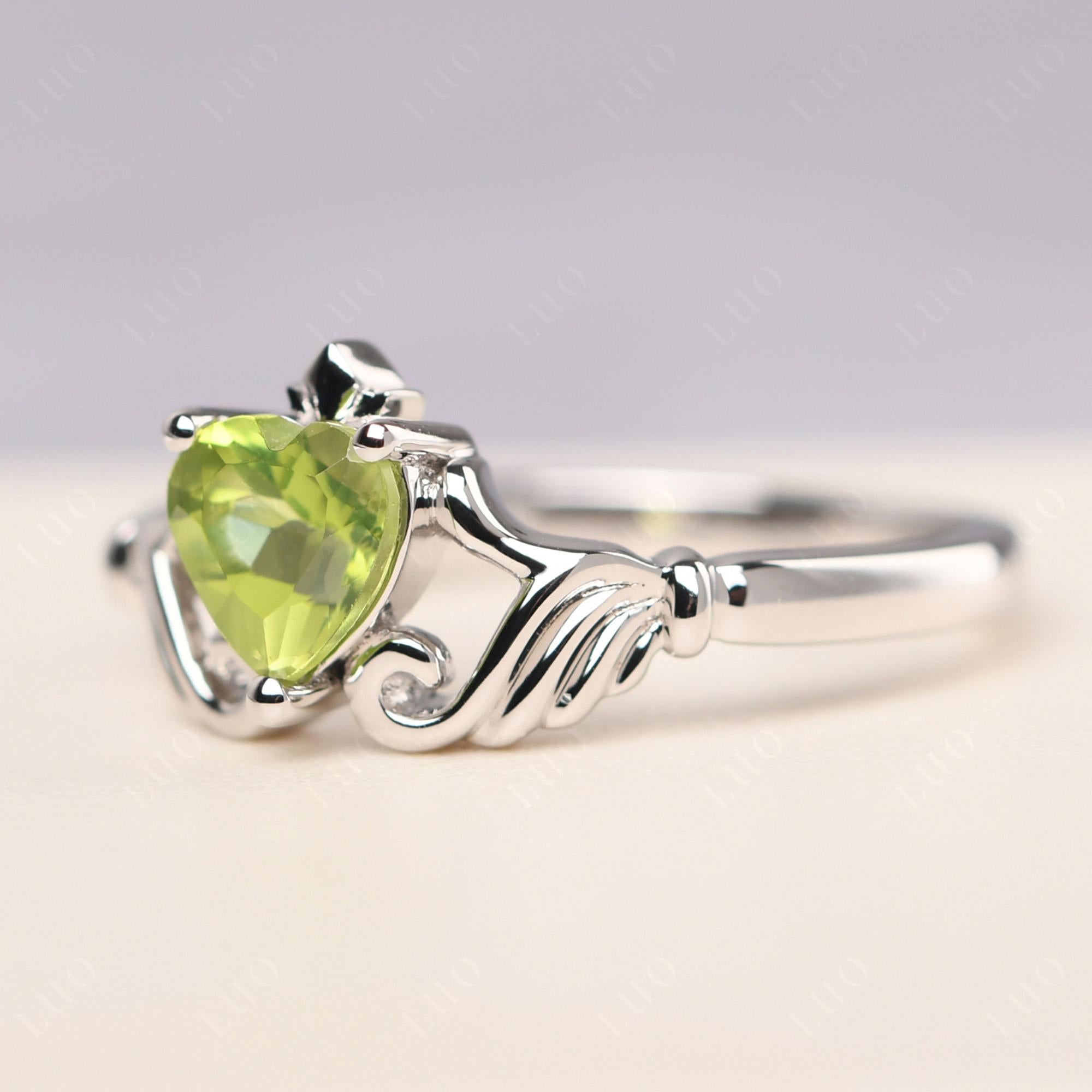 Peridot Women's Claddagh Ring - LUO Jewelry