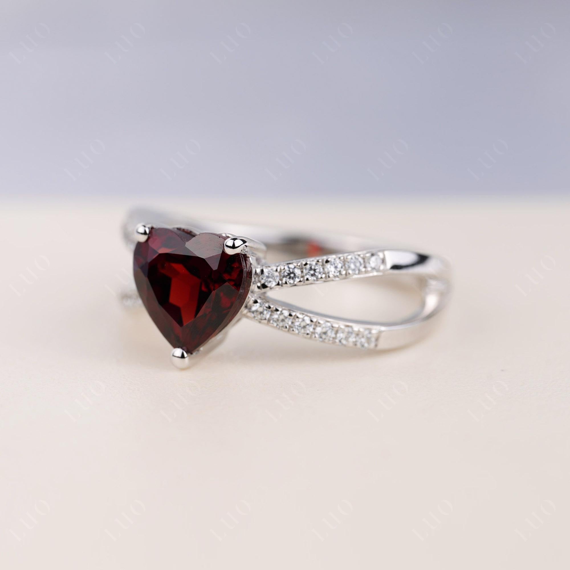 Garnet Split Band Ring - LUO Jewelry