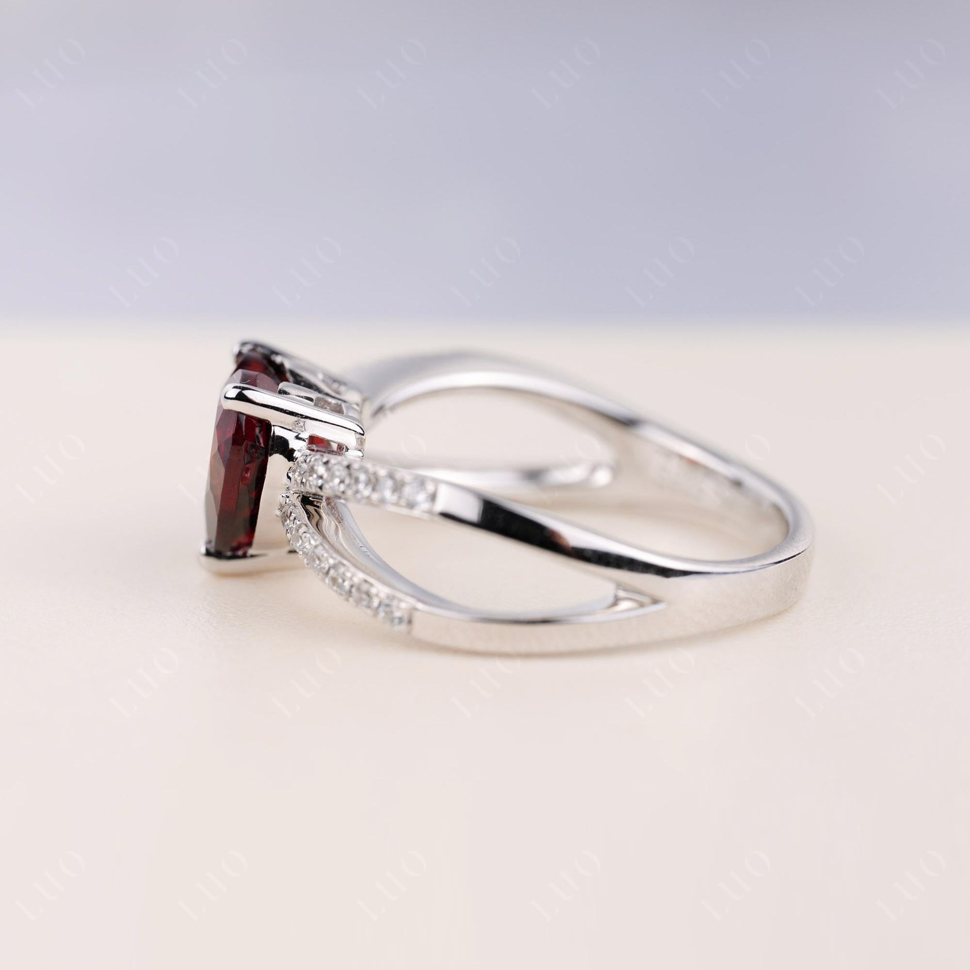 Garnet Split Band Ring - LUO Jewelry