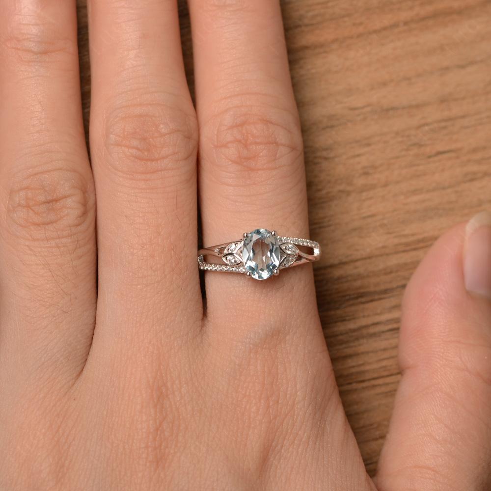 Oval Cut Aquamarine Ring - LUO Jewelry