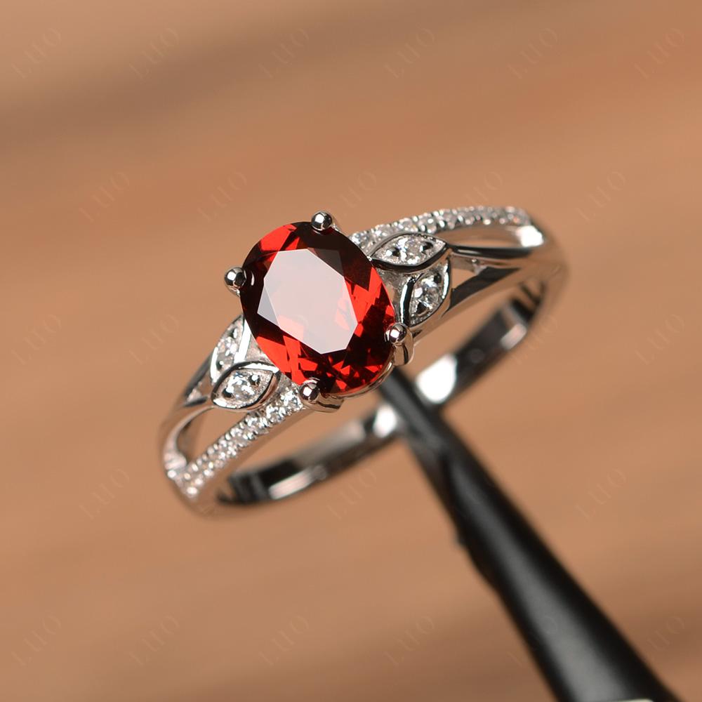 Oval Cut Garnet Ring - LUO Jewelry