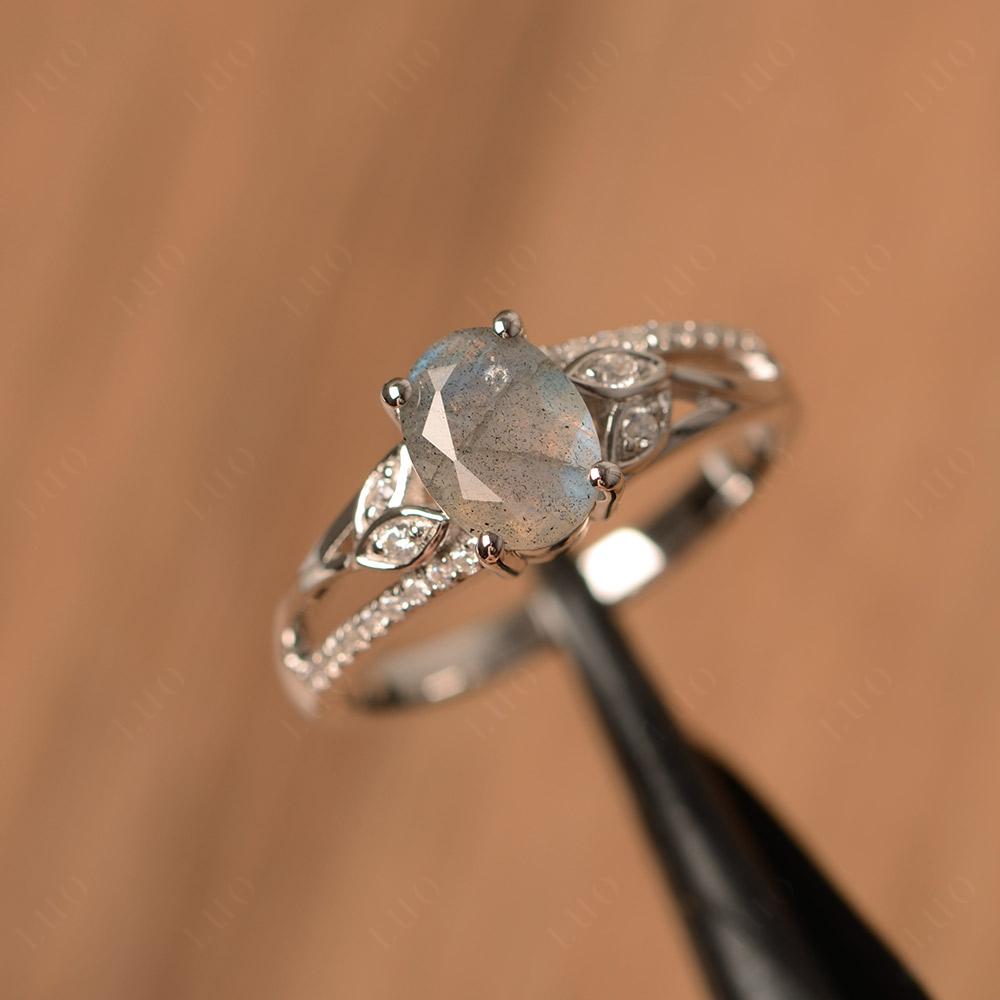 Oval Cut Labradorite Ring - LUO Jewelry