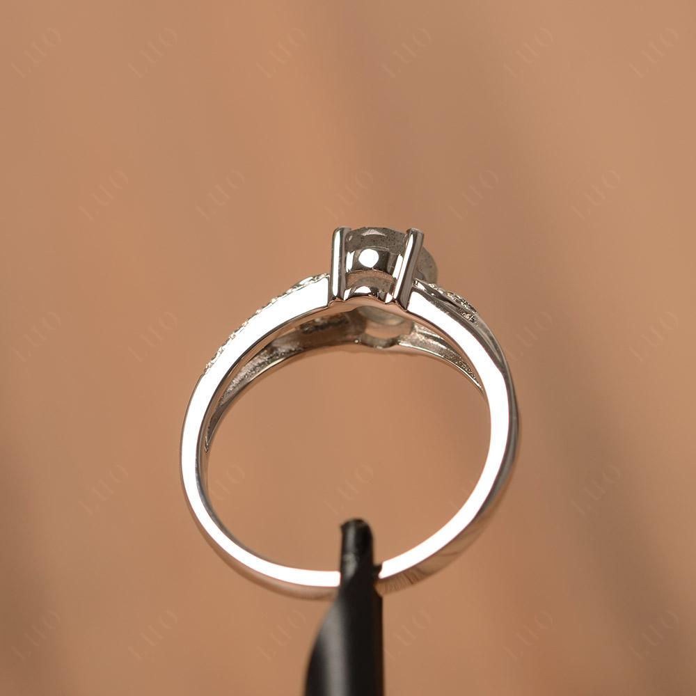 Oval Cut Labradorite Ring - LUO Jewelry