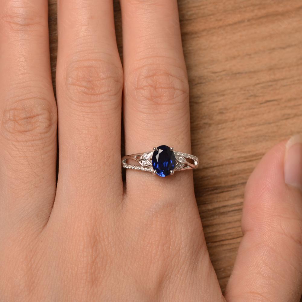 Oval Cut Sapphire Ring - LUO Jewelry
