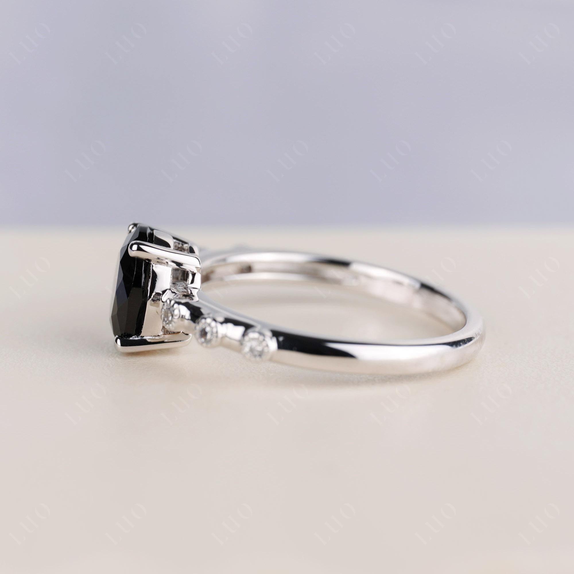 Antique Oval Cut Black Spinel Ring - LUO Jewelry