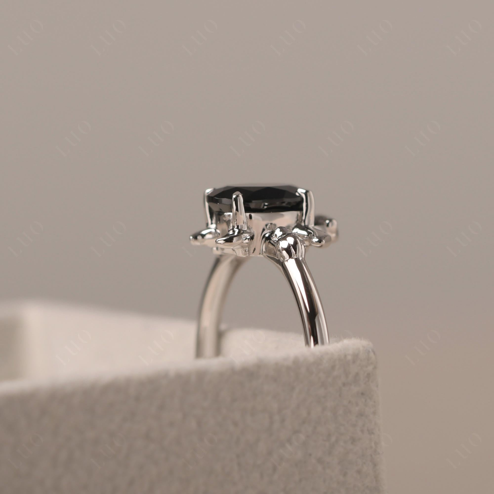 Black Spinel Sea Turtle Ring - LUO Jewelry