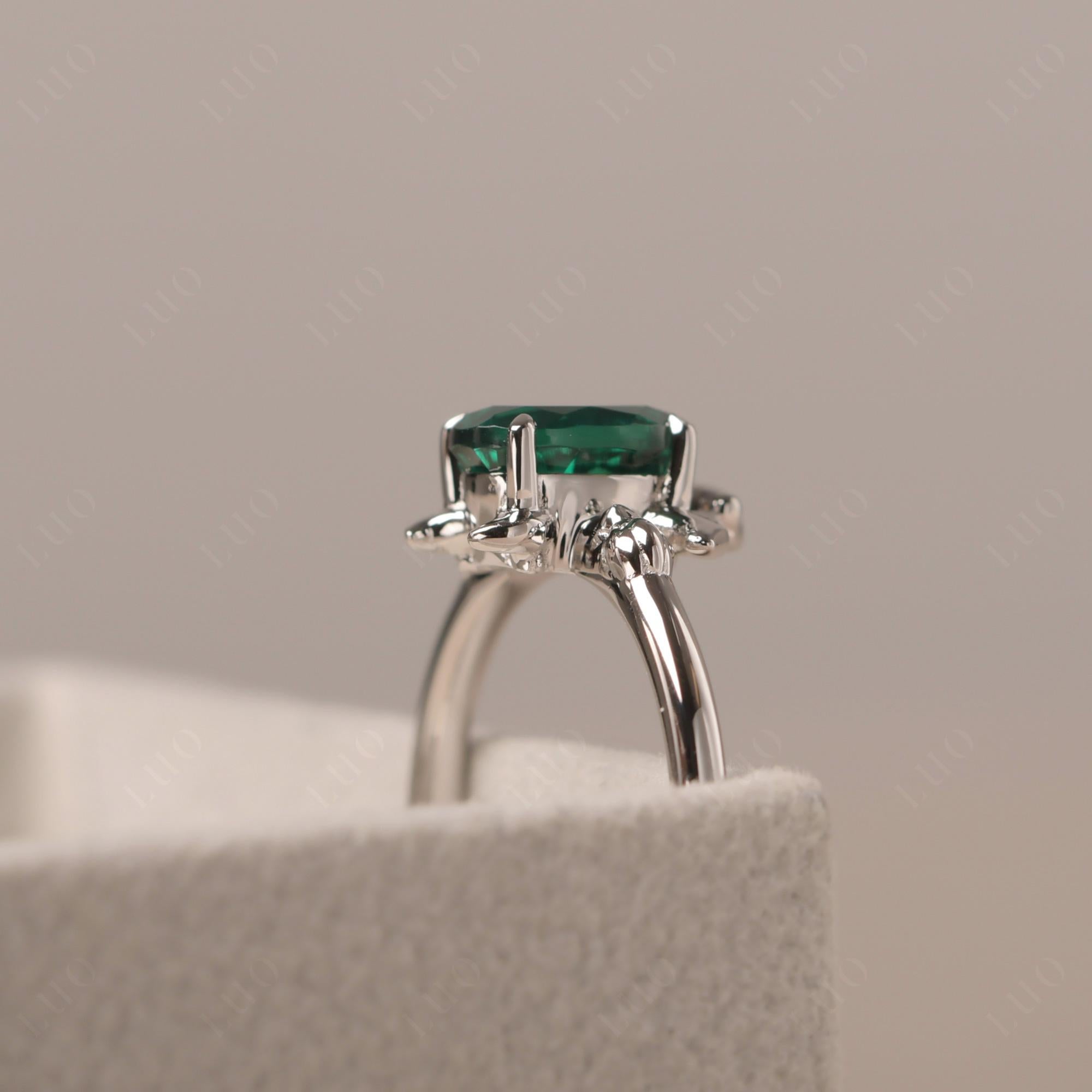 Oval Cut Emerald Turtle Ring - LUO Jewelry