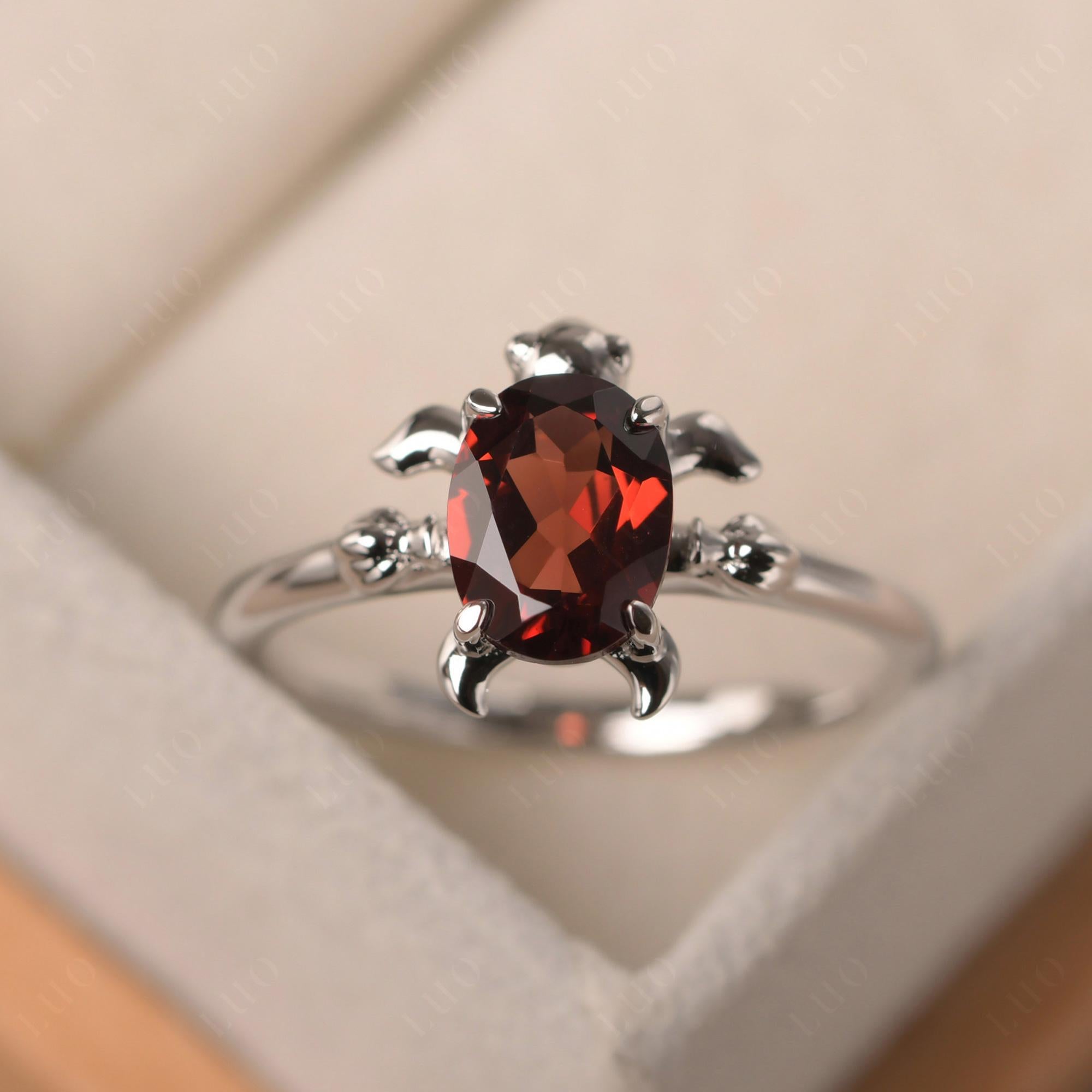 Garnet Turtle Ring - LUO Jewelry