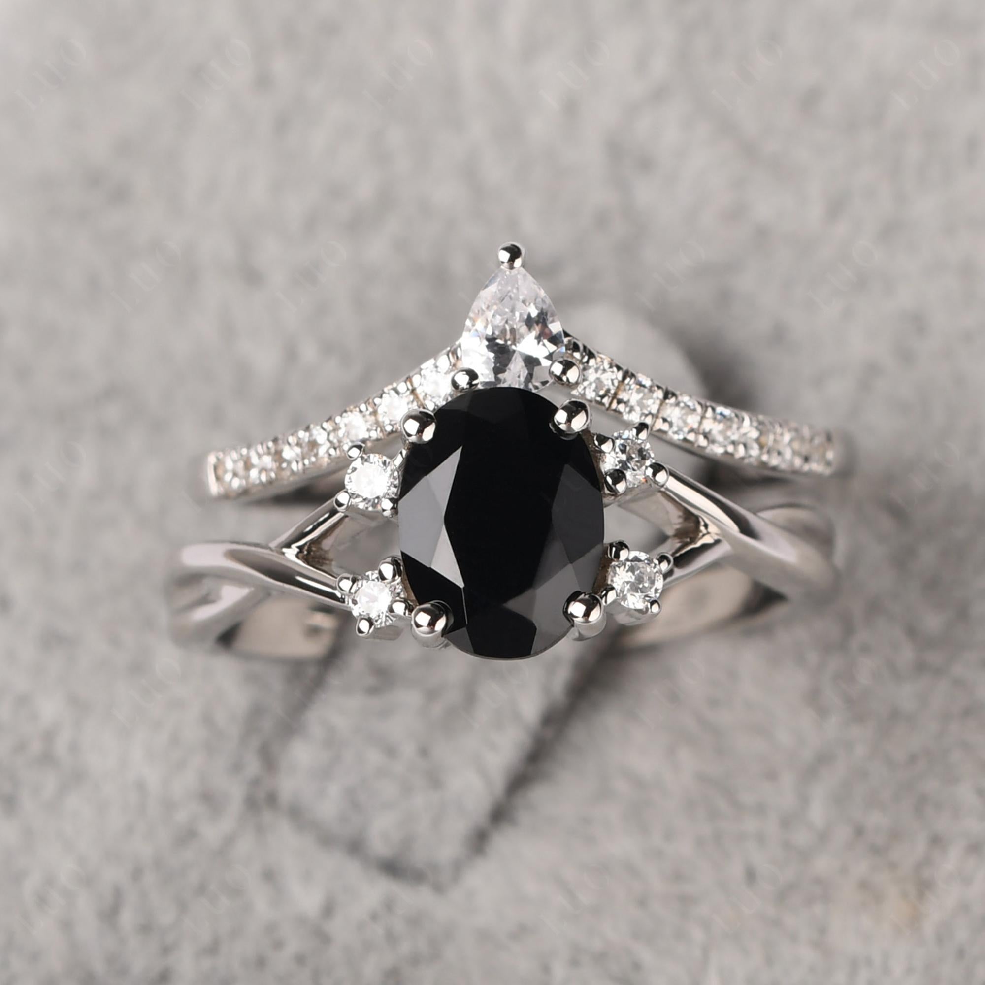 Oval Black Spinel Wedding Ring Set - LUO Jewelry