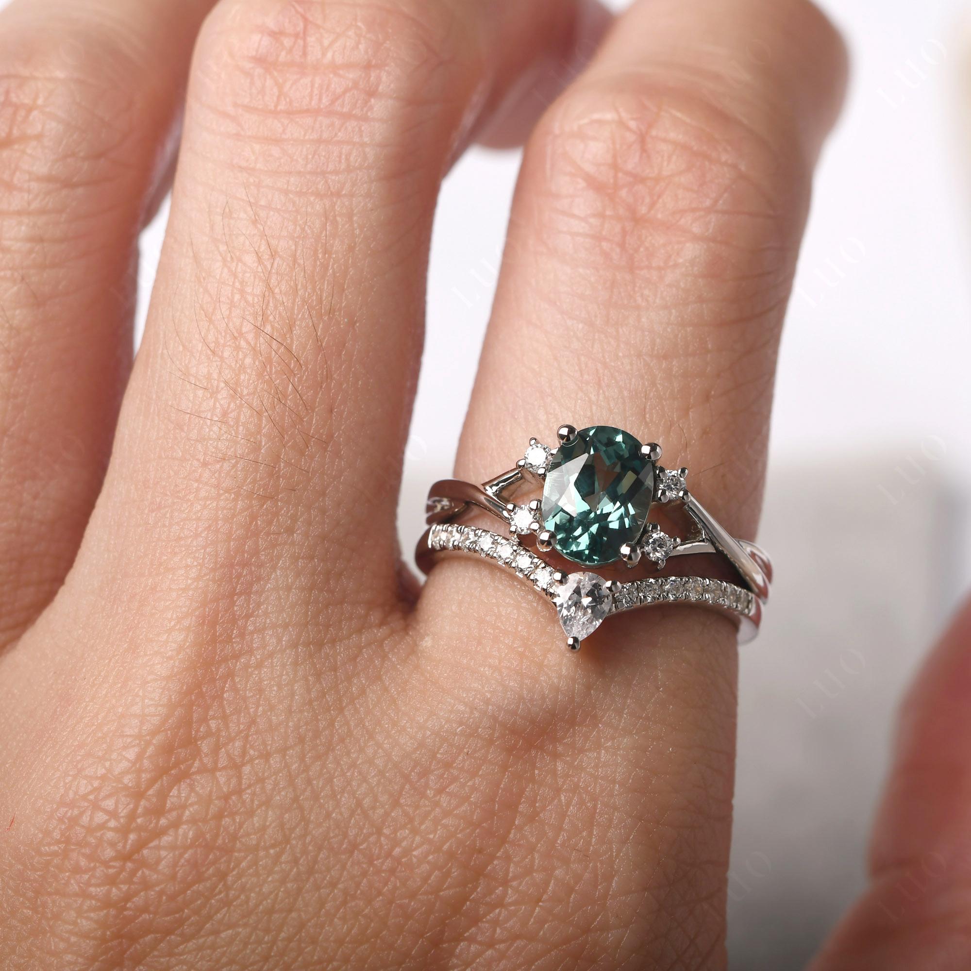 Green Sapphire Oval Engagement Ring with Wedding Band - LUO Jewelry