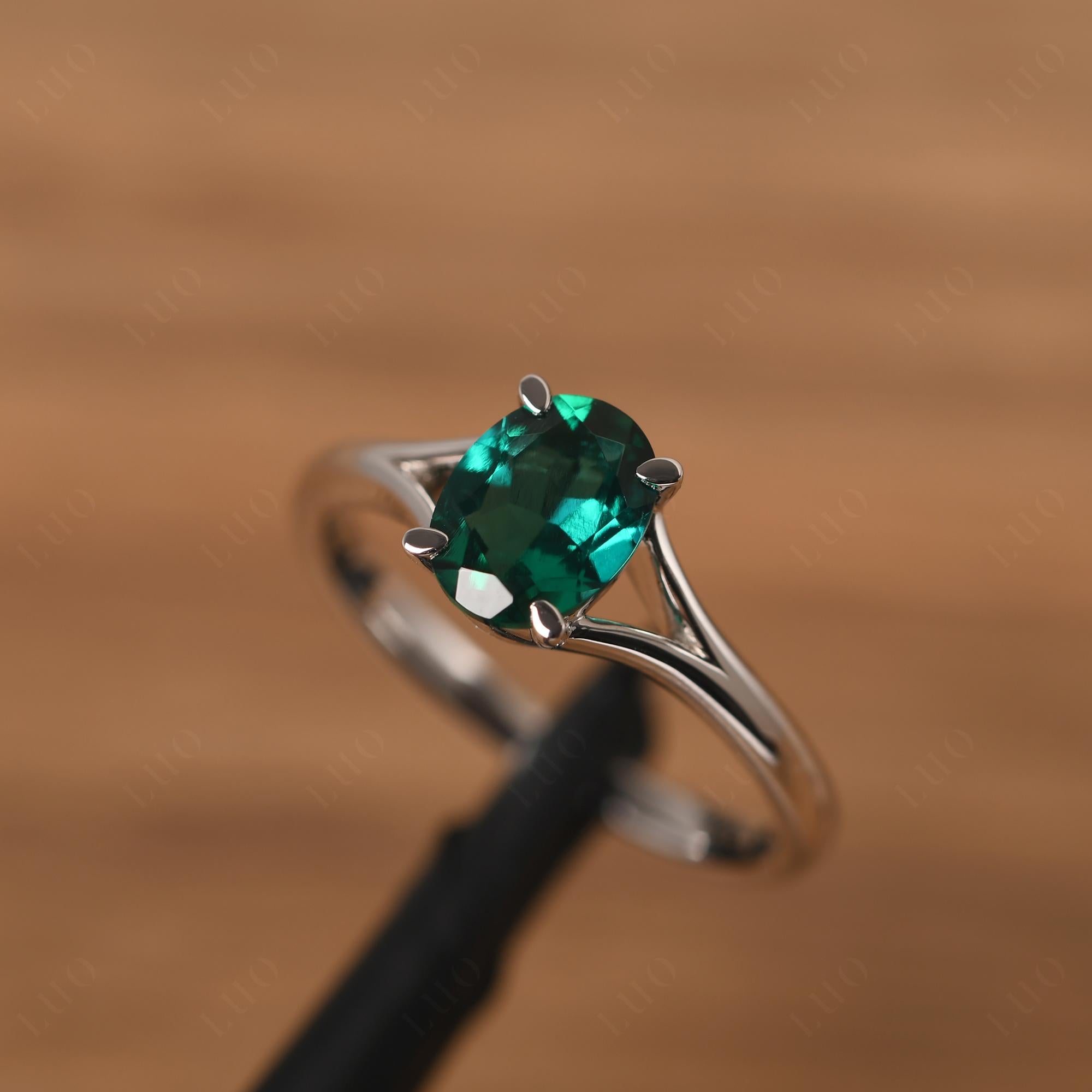 Emerald Split Shank Engagement Ring - LUO Jewelry