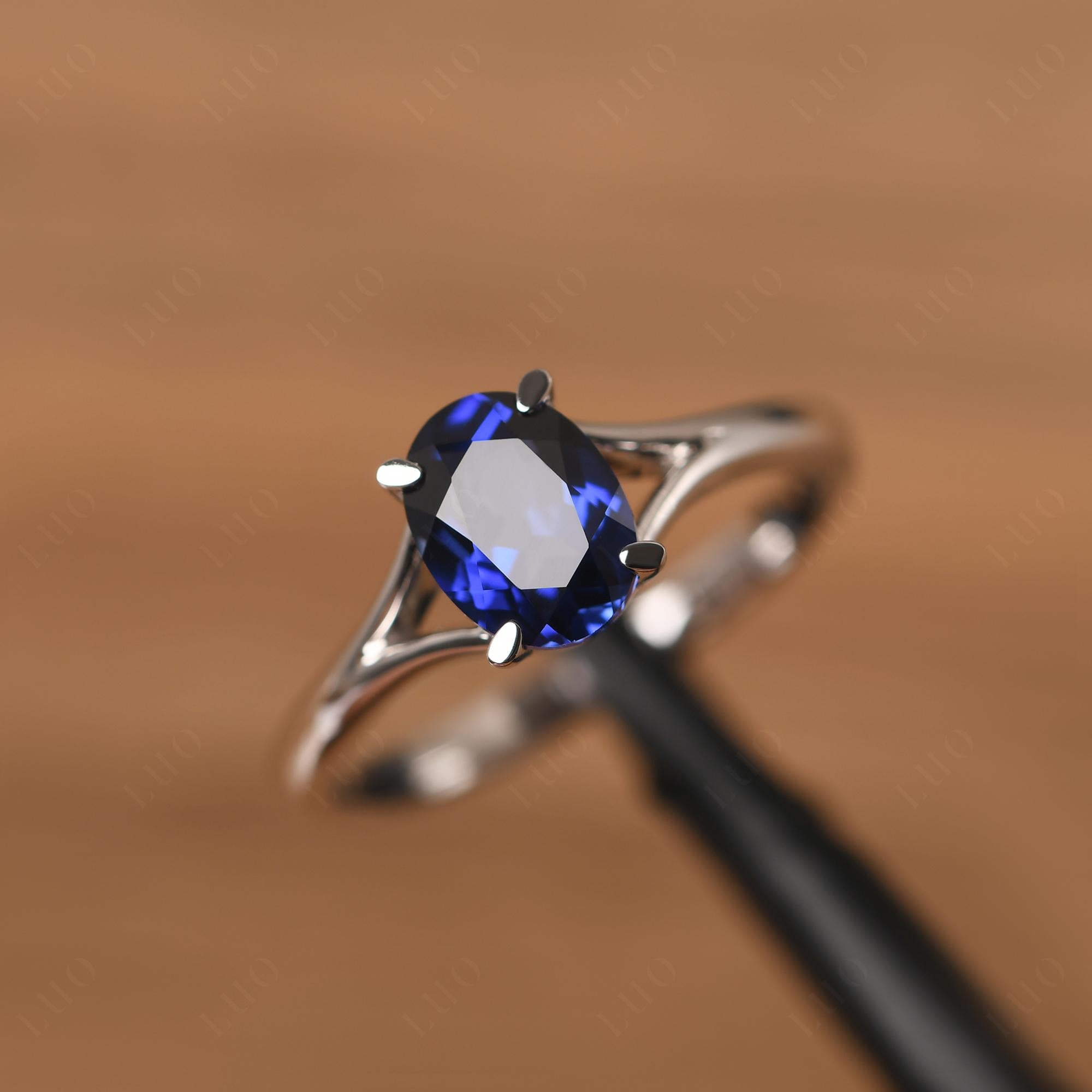 Sapphire Split Shank Ring - LUO Jewelry