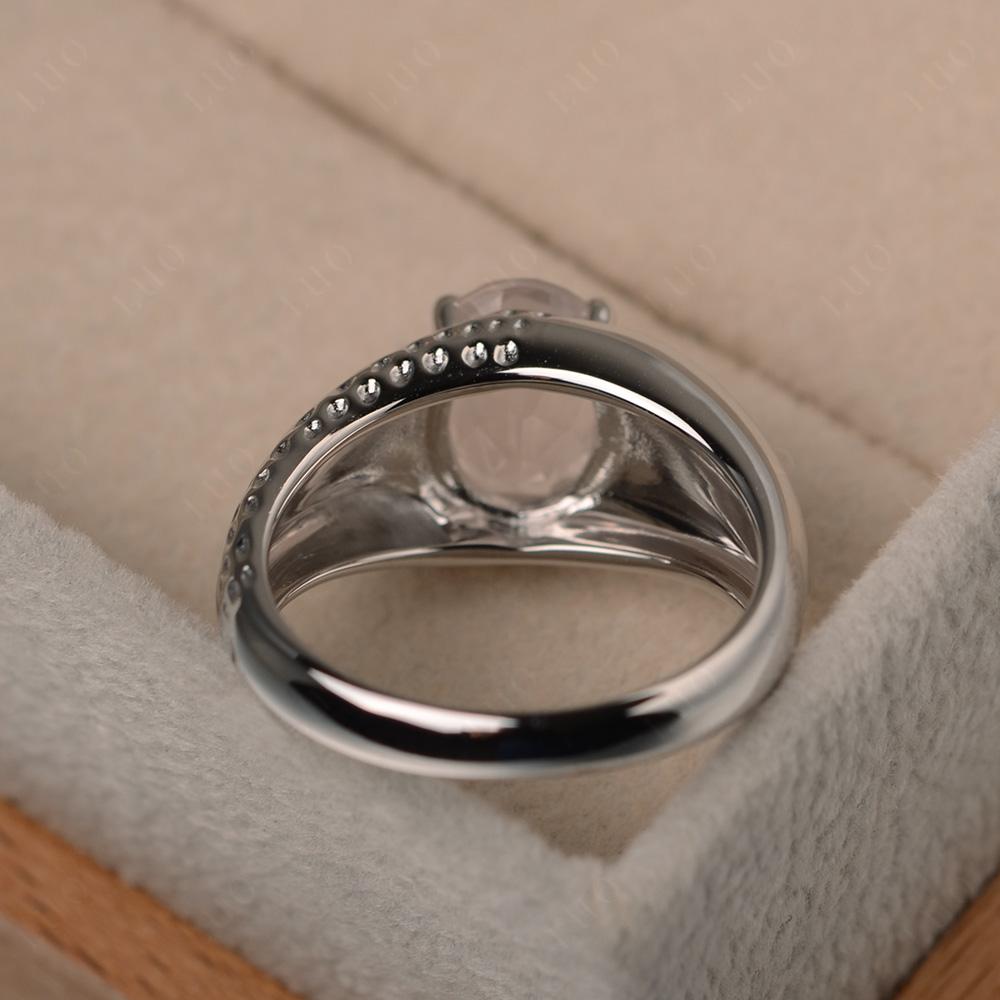 Robuster ovaler Rosenquarzring für Männer