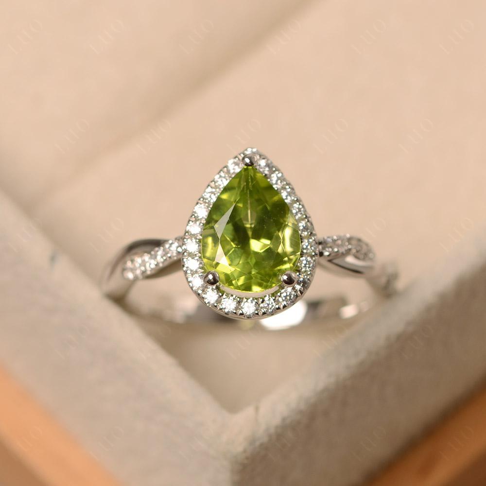 Peridot Twisted Band Engagement Ring - LUO Jewelry