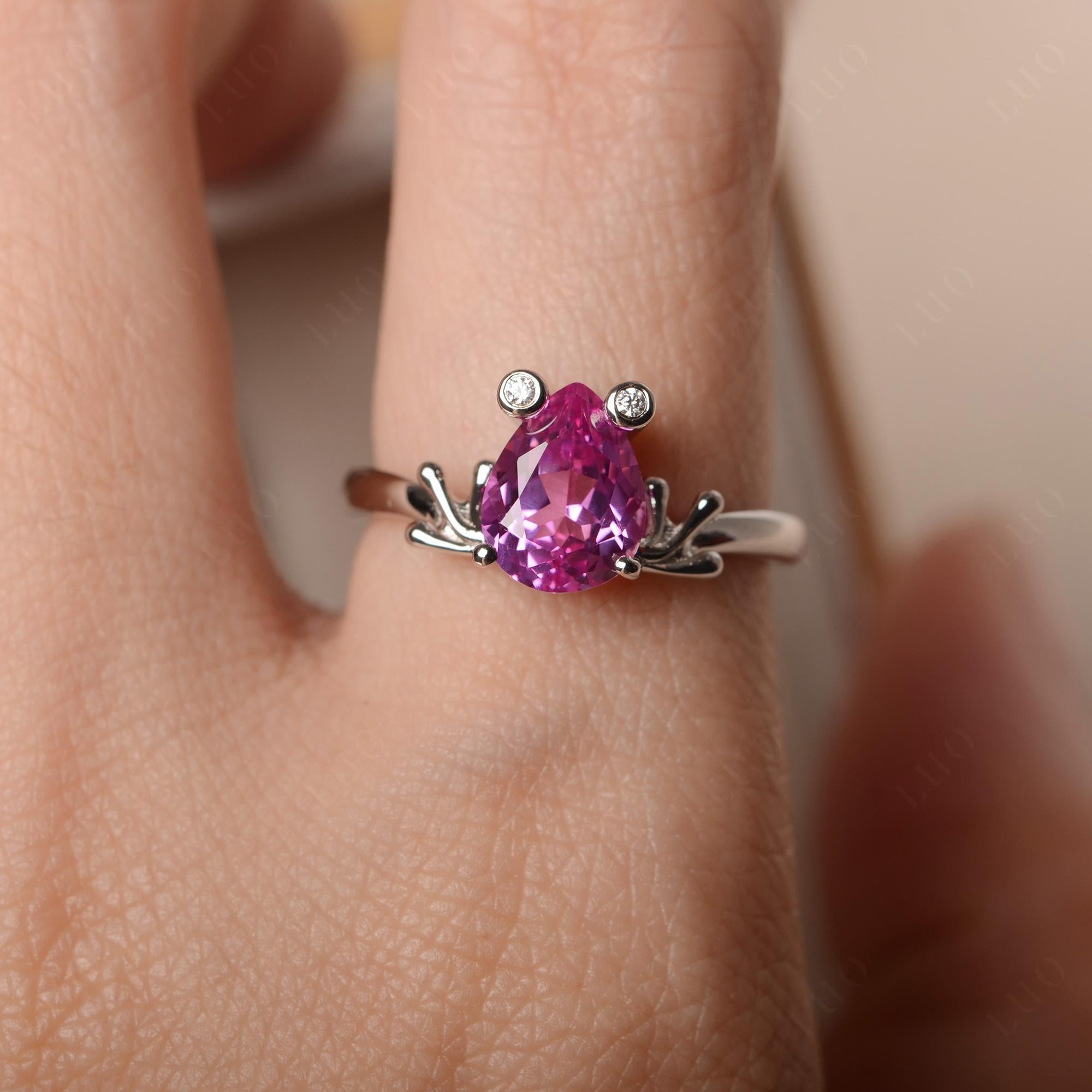 Pink Sapphire Frog Ring - LUO Jewelry
