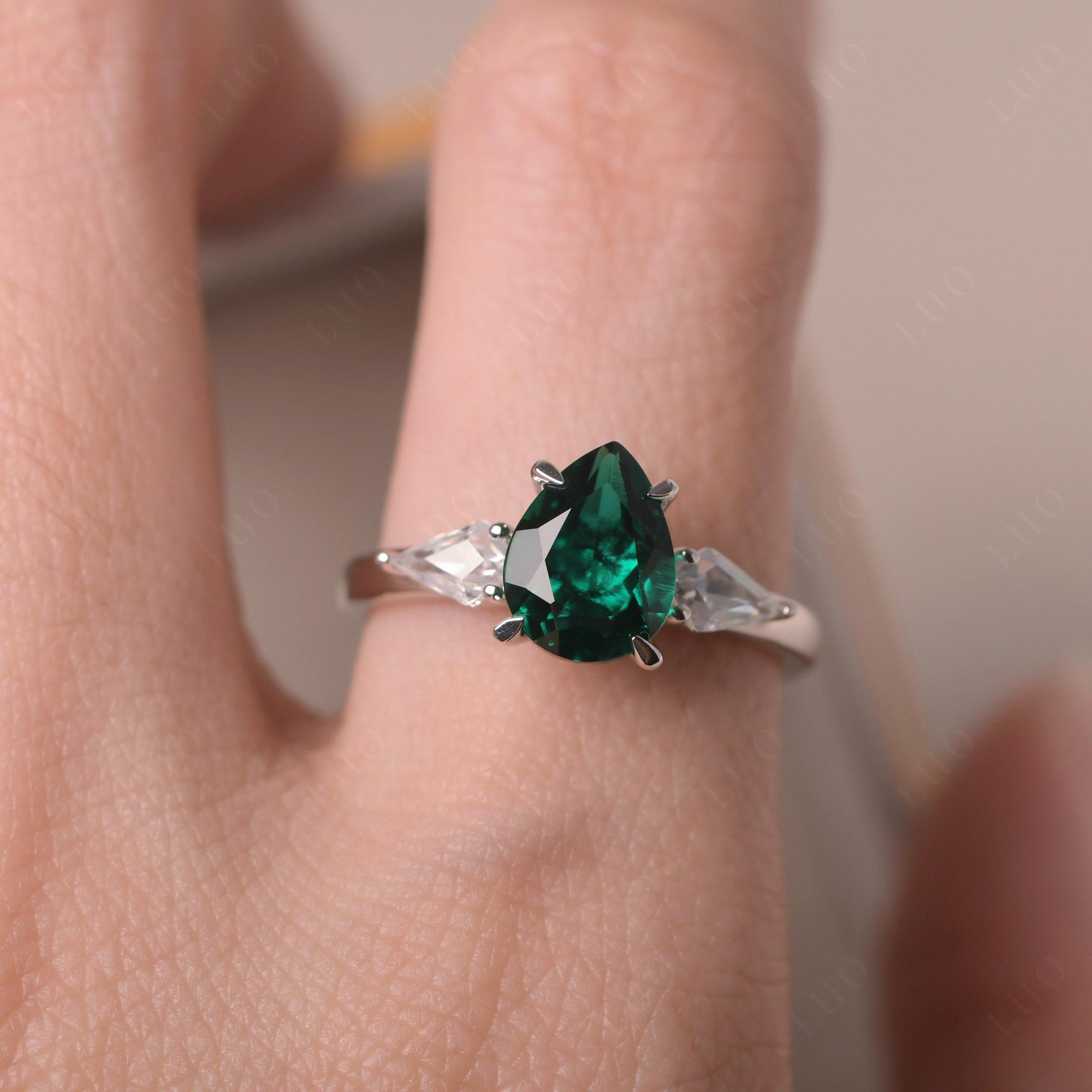 Pear Emerald Trilogy Engagement Ring - LUO Jewelry
