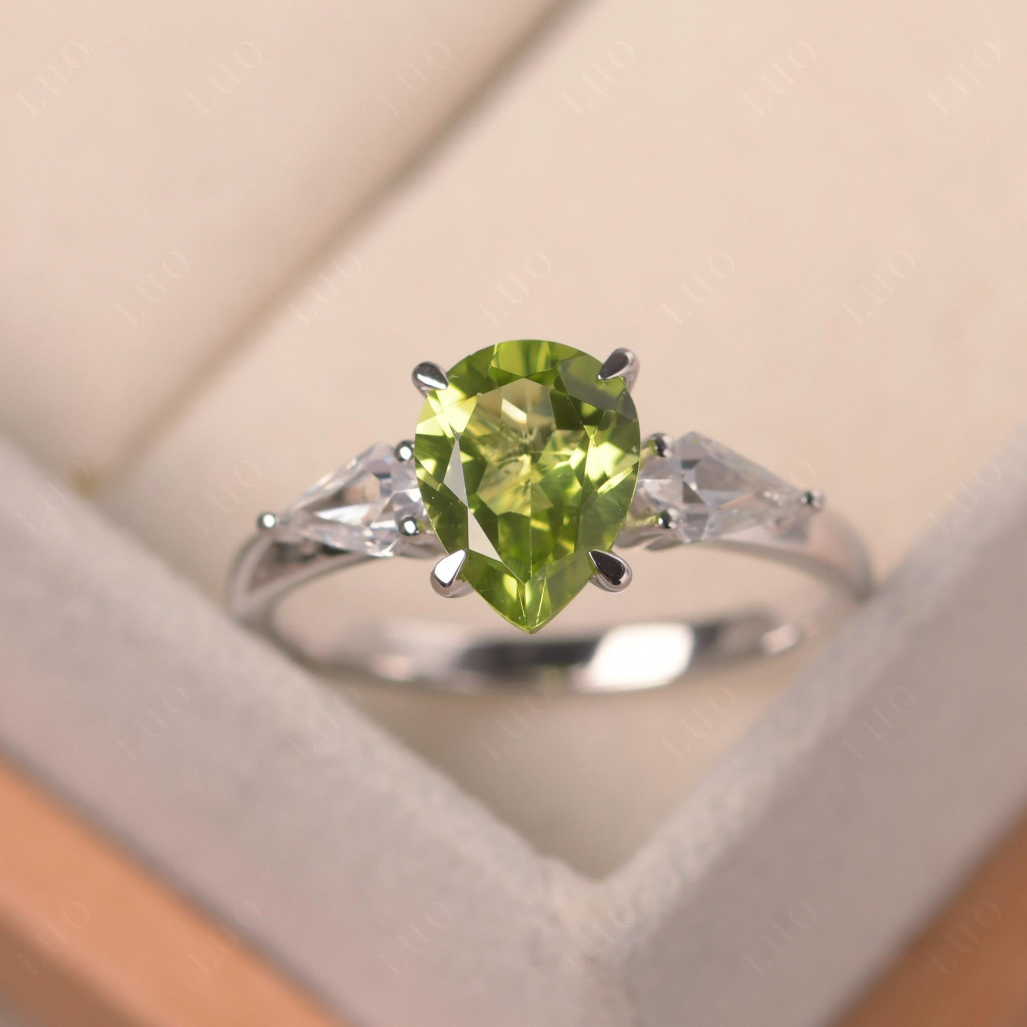 Peridot Pear Three Stone Ring - LUO Jewelry