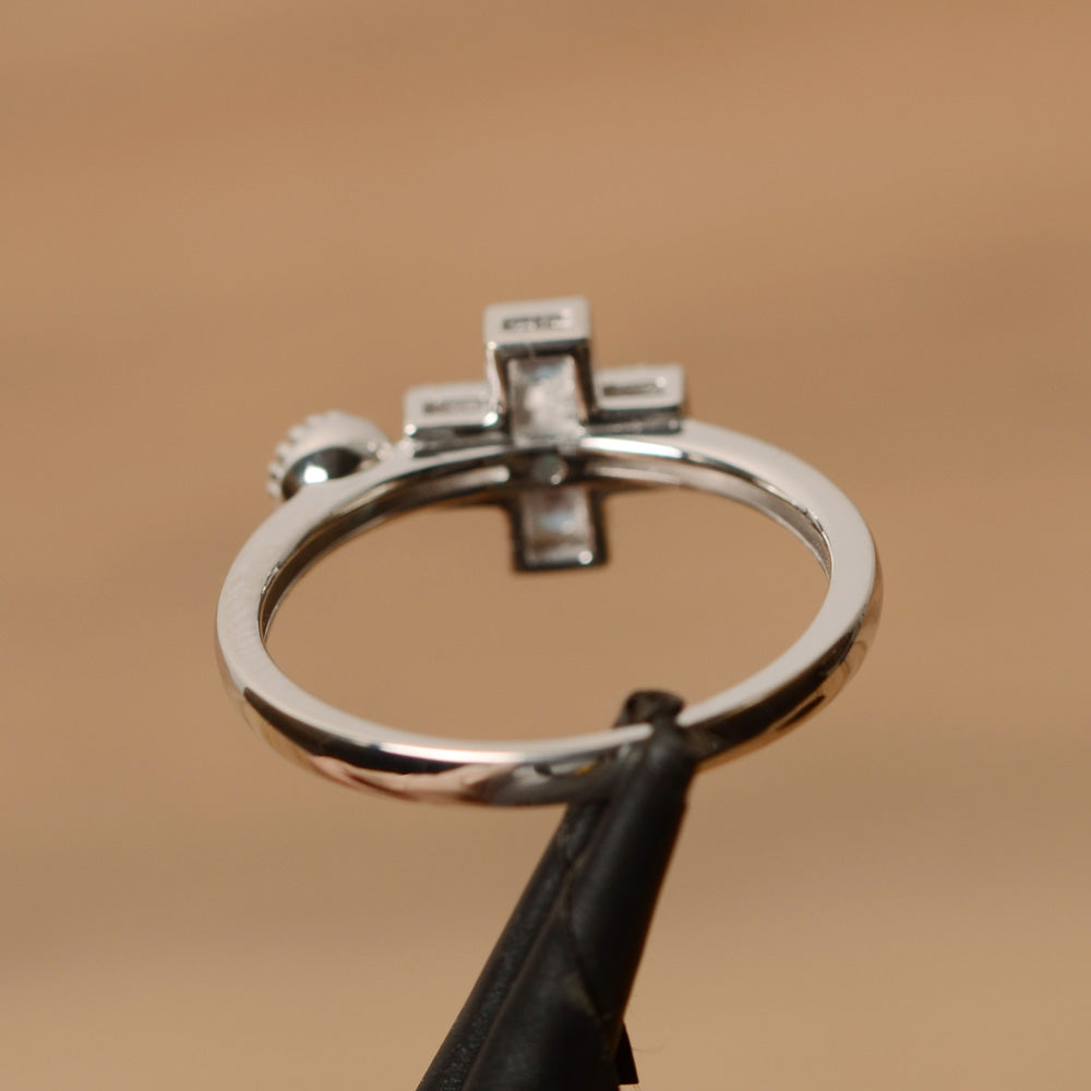 Alexandrite 6 Stones Cross Mothers Ring