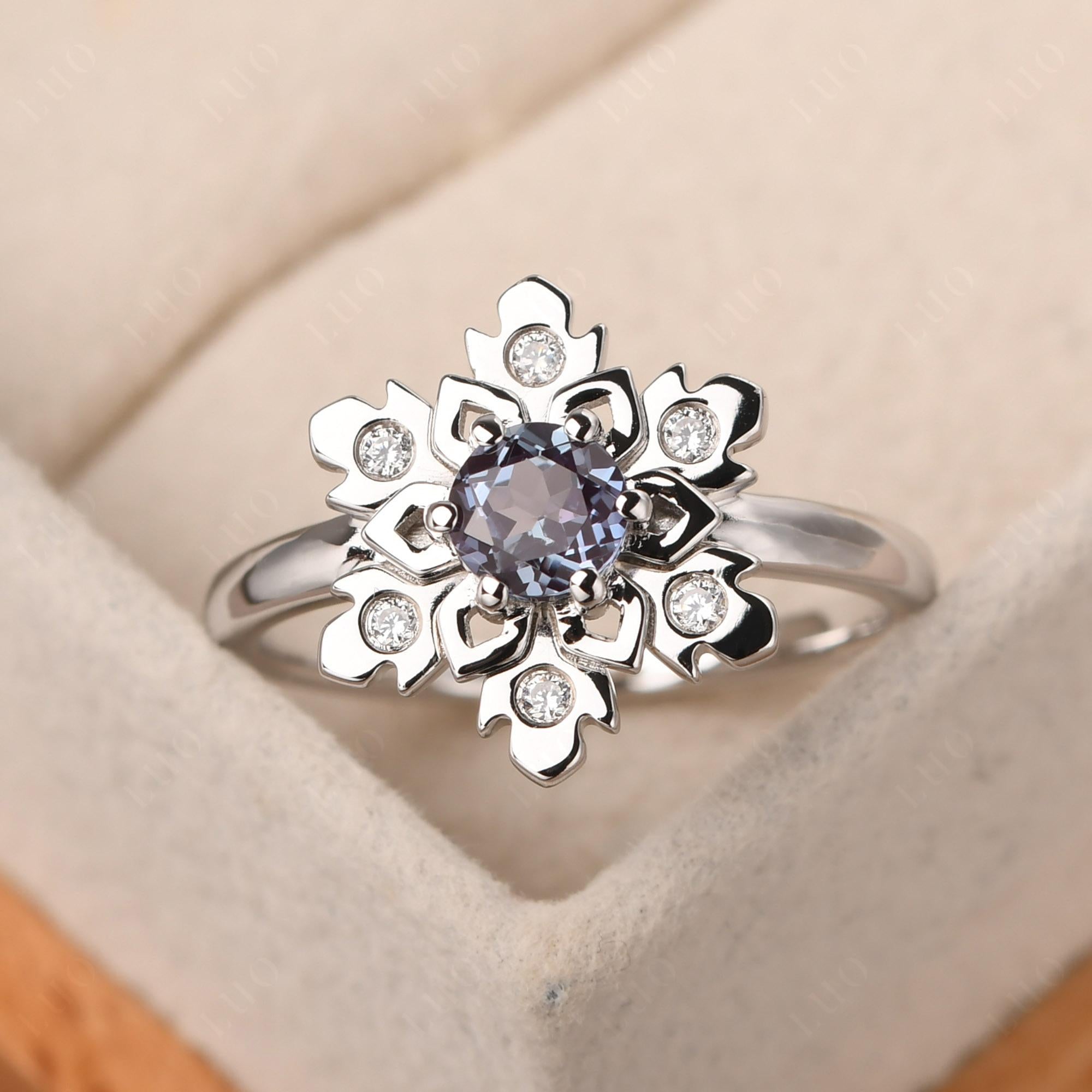 Alexandrite Snowflake Engagement Ring - LUO Jewelry