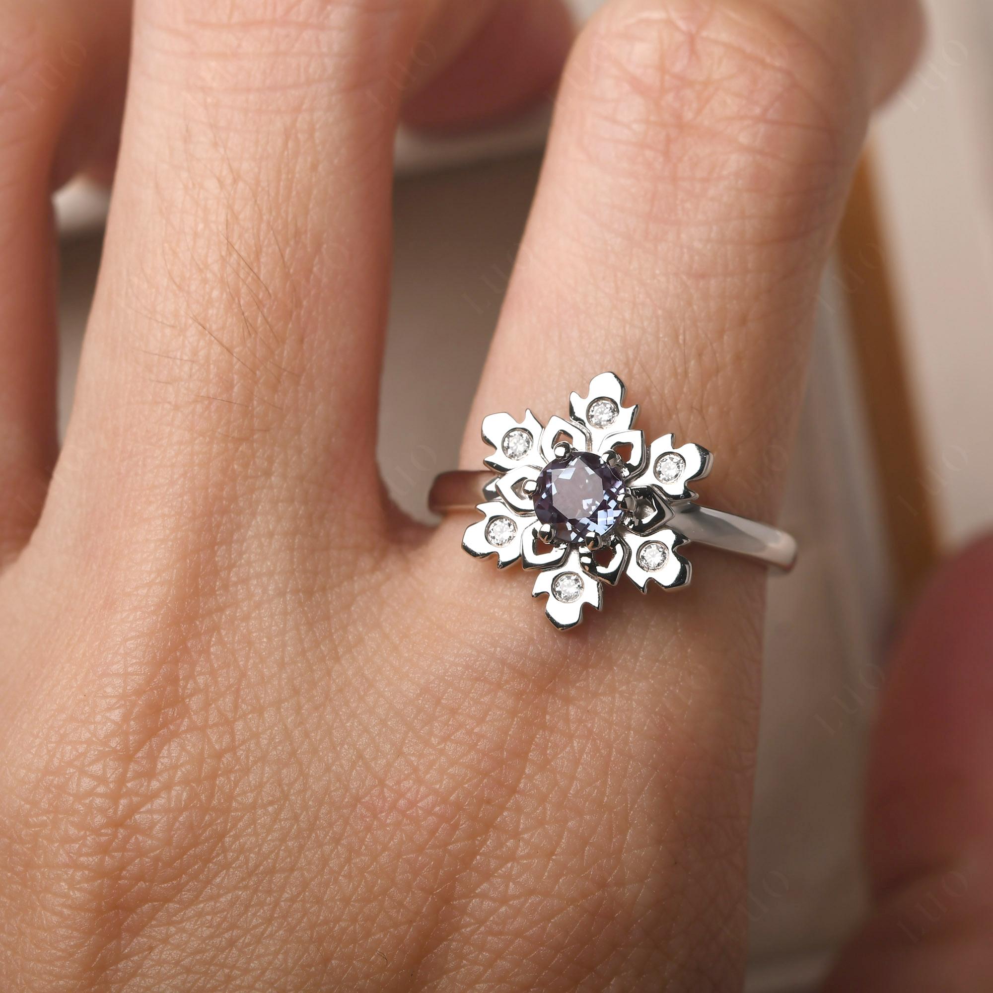 Alexandrite Snowflake Engagement Ring - LUO Jewelry