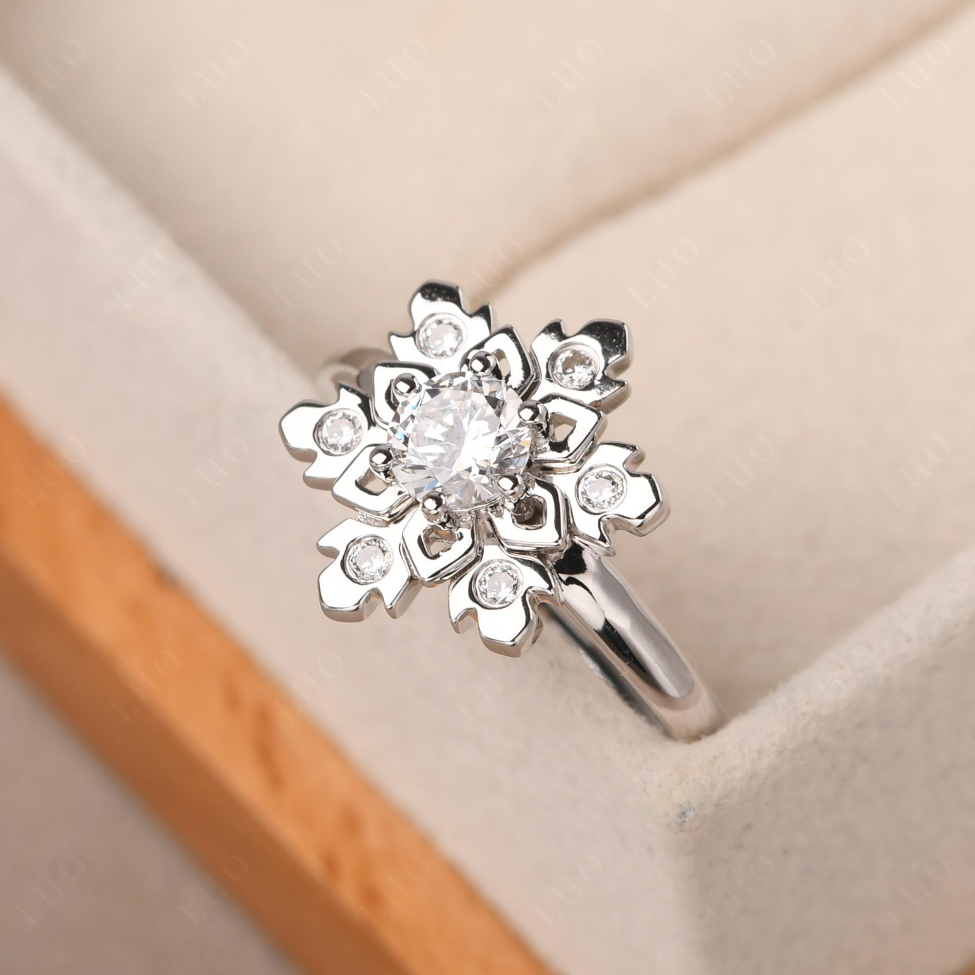 Cubic Zirconia Snowflake Engagement Ring - LUO Jewelry