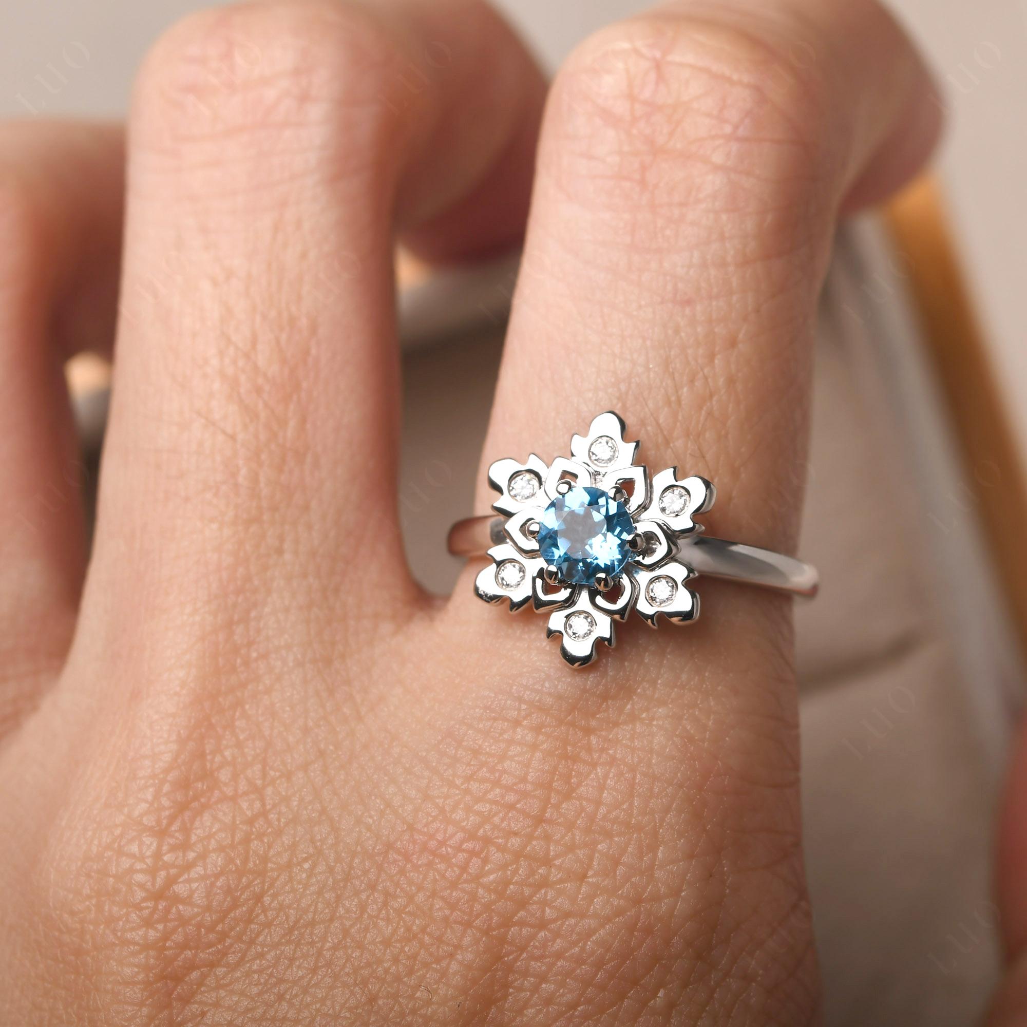 Swiss Blue Topaz Snowflake Ring - LUO Jewelry